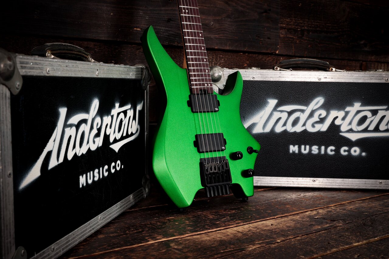 HILS NEXT HN3 Electric Guitar in Satin Metallic Emerald Green - HN3SMEG (10).jpg