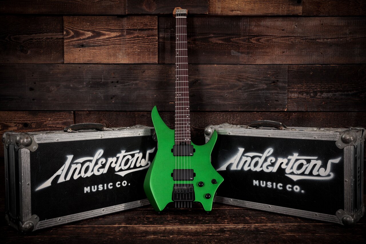 HILS NEXT HN3 Headless Electric Guitar in Satin Metallic Emerald Green - HN3SMEG (5).jpg