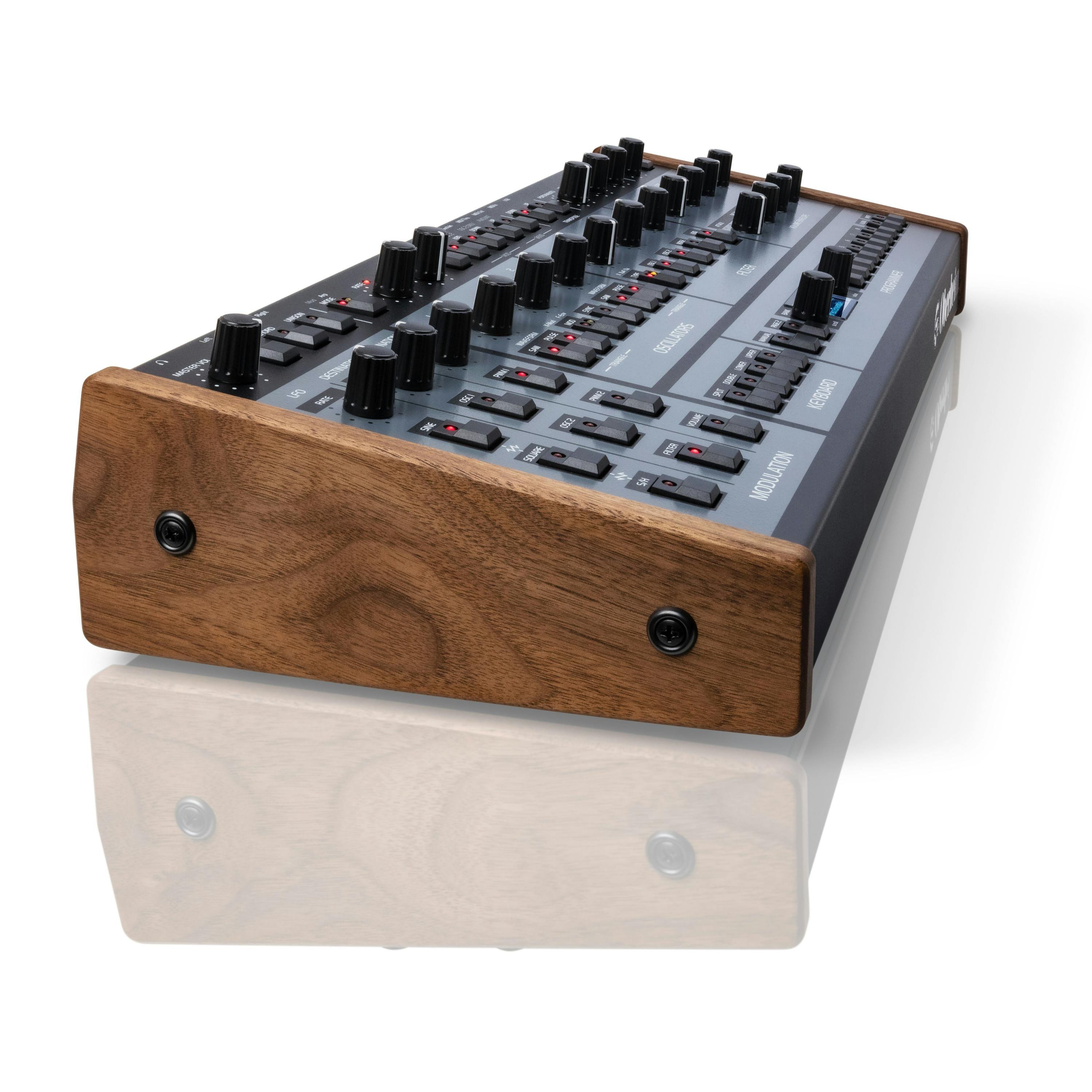 Oberheim OB-X8 Desktop Analog Synth Module - OB-3610-UK-Oberheim-OB-X8-Desktop-Module-Side.jpg