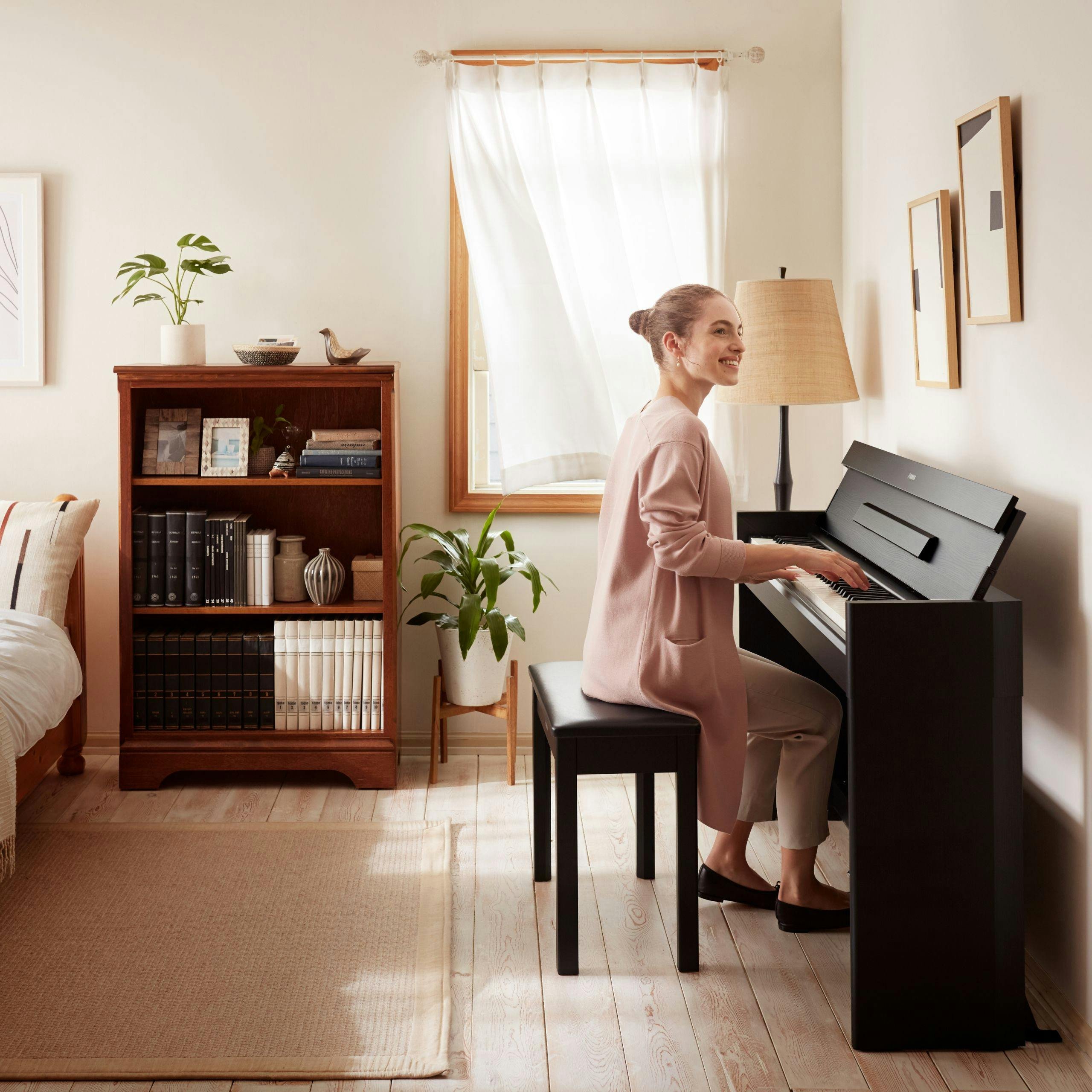 Yamaha YDPS55 Digital SMALL HOME Piano in Black - 492563-1643708656968.jpg