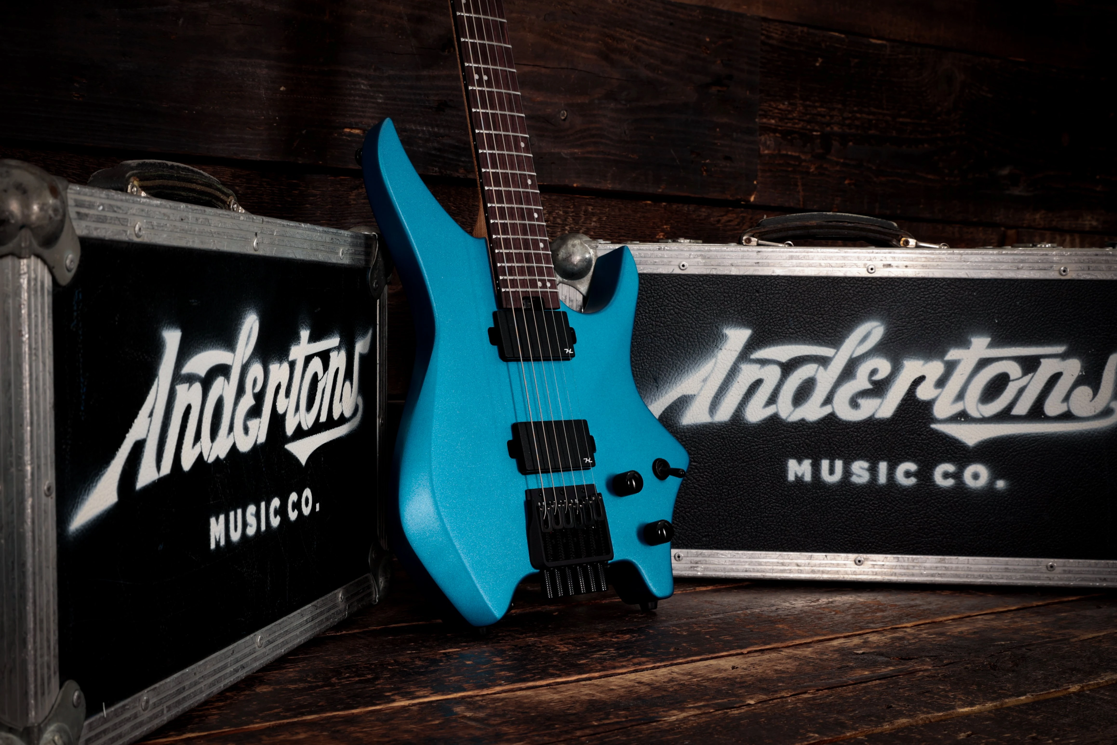 HILS NEXT HN3 Headless Electric Guitar Satin Blue Multi-FX & Modelling Bundle with Accessories - HN3SMEB (7).jpg