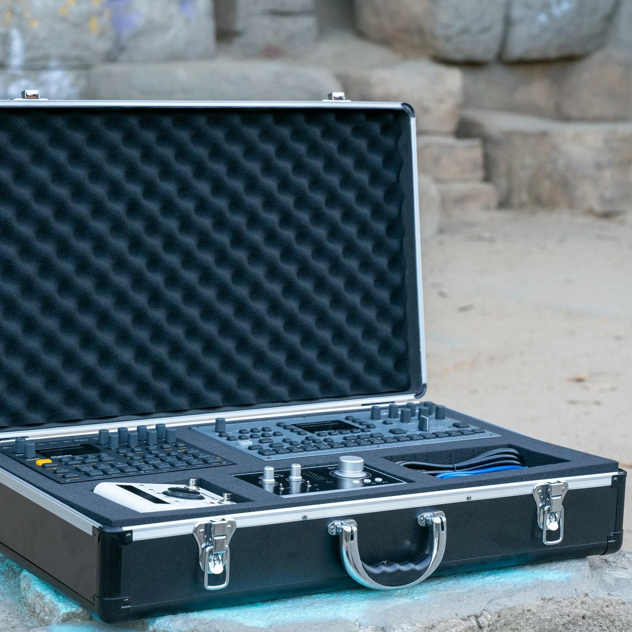 Analog Cases Unison Case Custom Edition - XL - 494887-1644924172972.jpg