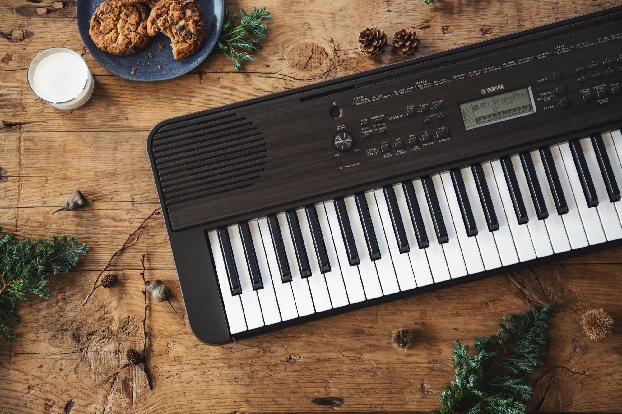 Yamaha PSR-E360 Digital Keyboard in Dark Walnut - Andertons Music Co.