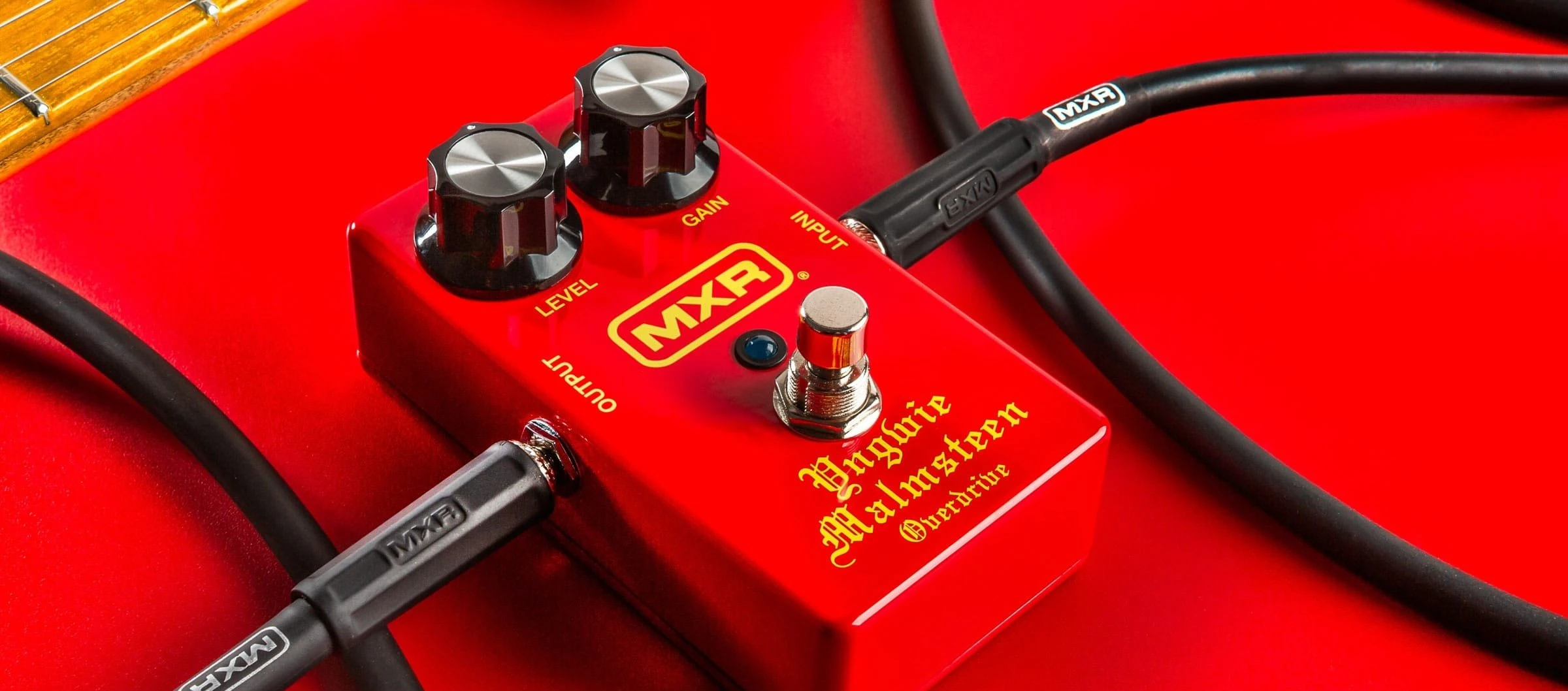 MXR Yngwie Malmsteen Overdrive - YJM308 Lifestyle.jpg