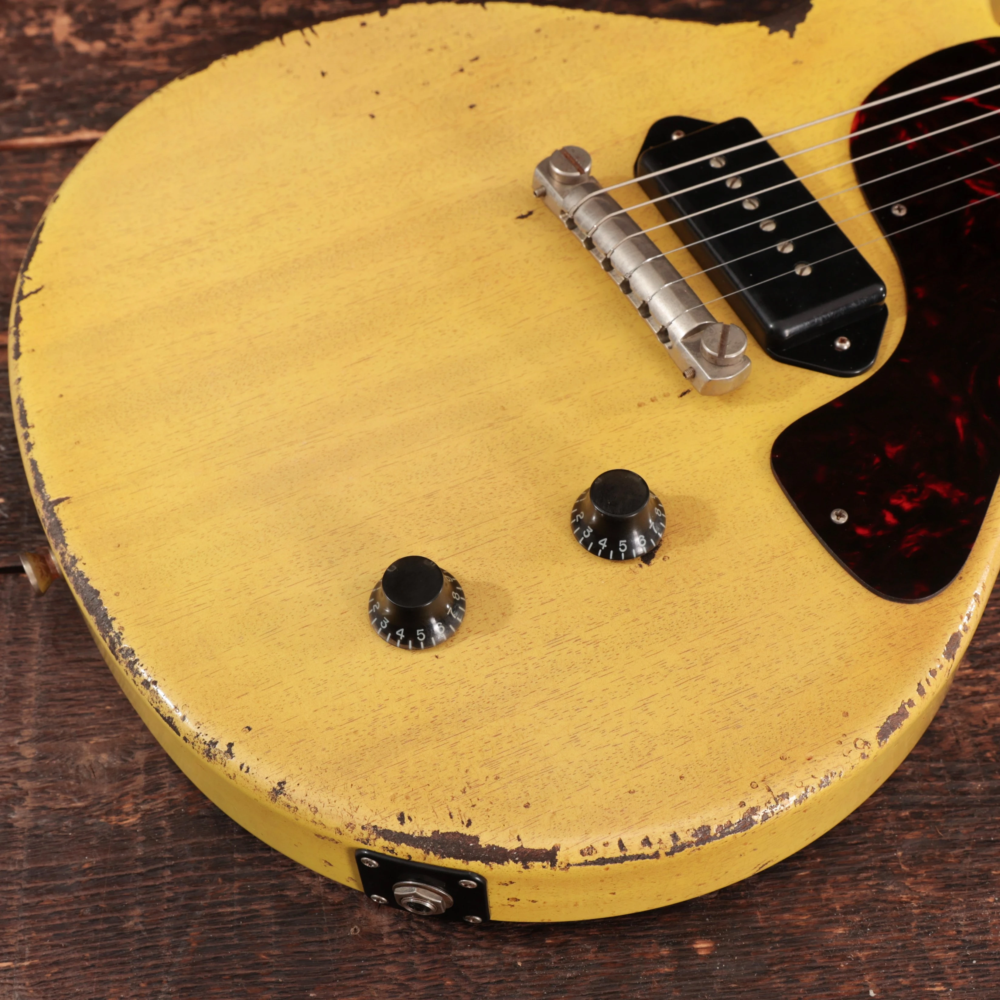 Rock N Roll Relics Thunders Standard Medium Aged in TV Yellow - THDRS-STD-TVY (8).jpg