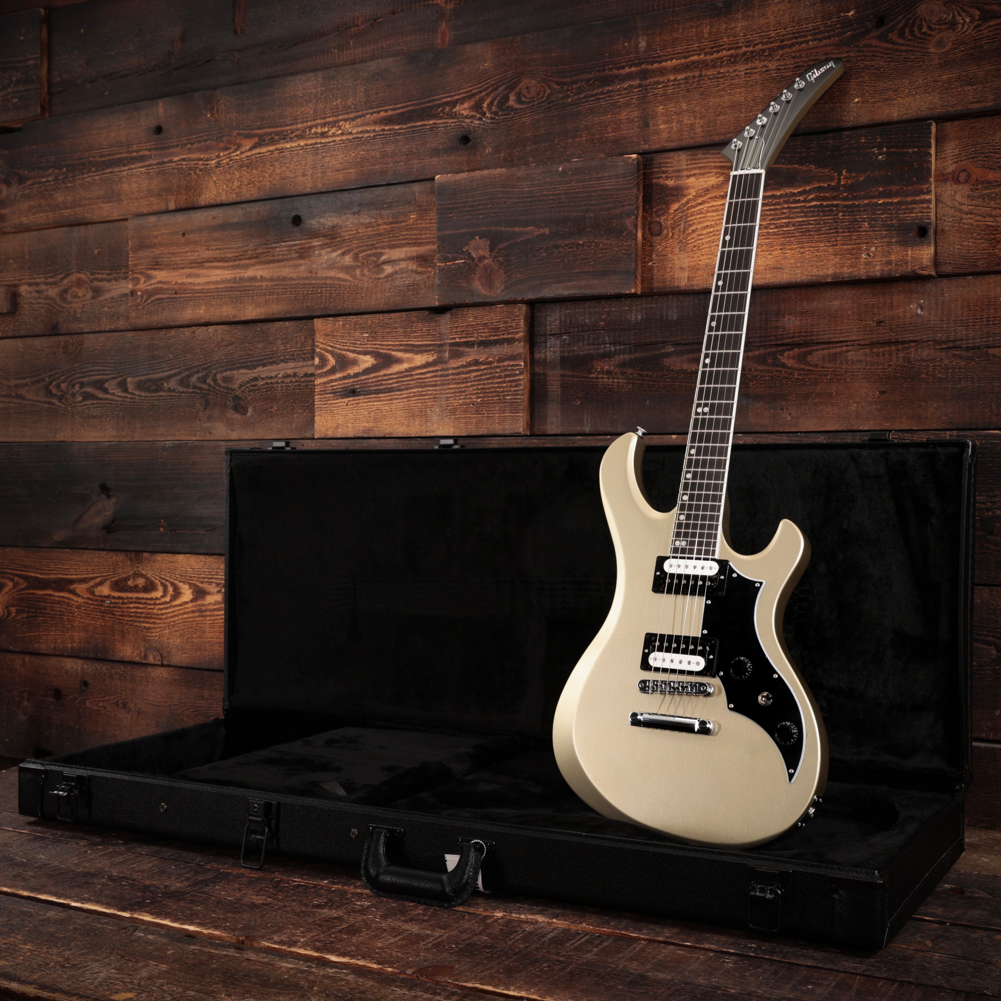 Gibson Victory Electric Guitar in Gold Mist Satin - VIC00ZPCH1 (15).jpg