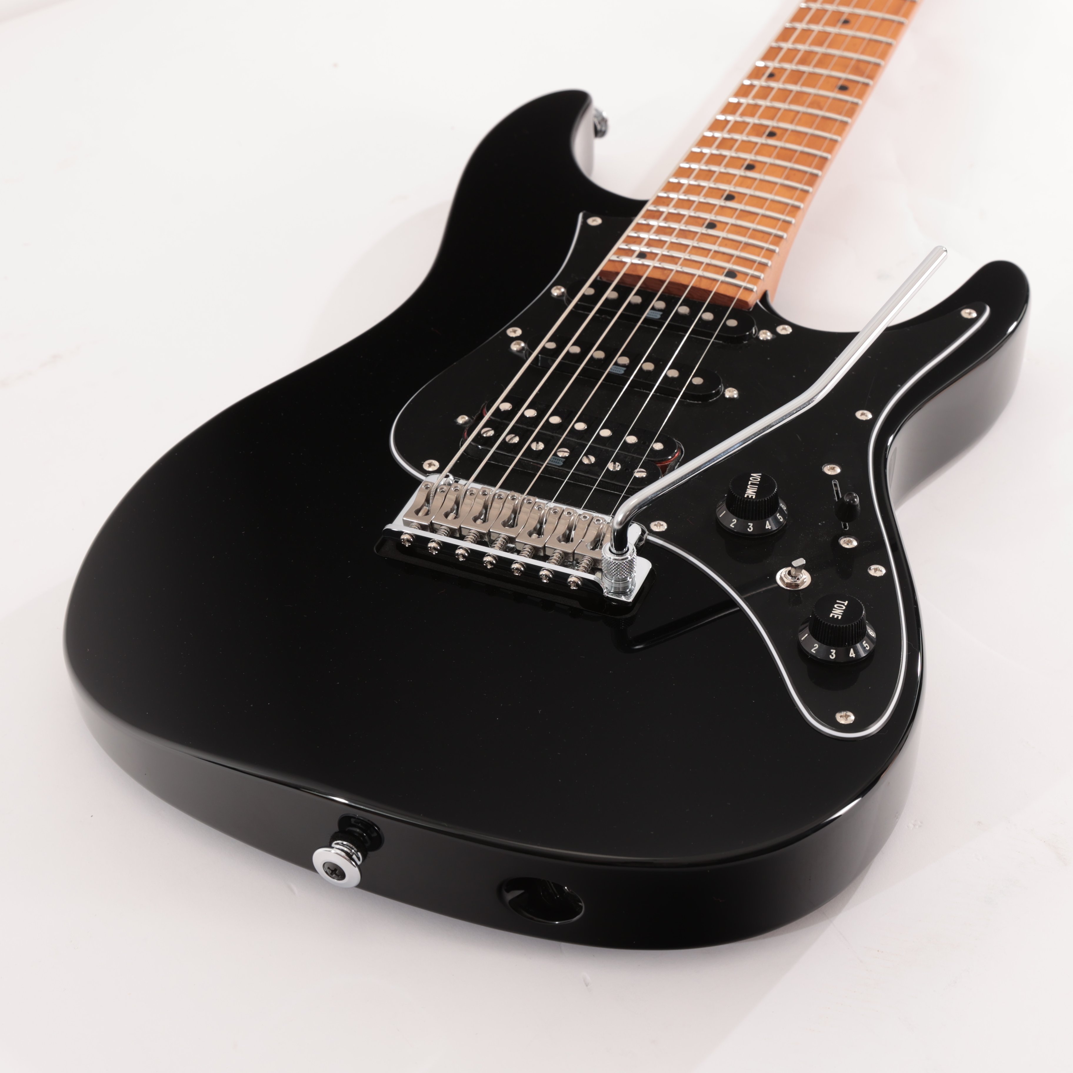 Ibanez AZ24047BK AZ Prestige 7-String Electric Guitar in Black - AZ24047-BK (5).jpg