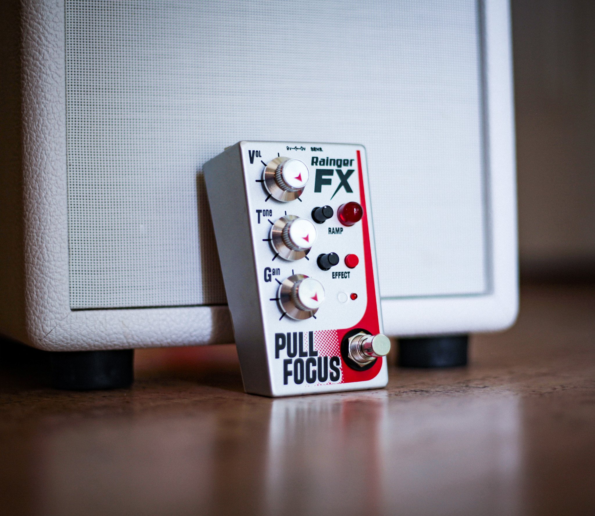 Rainger FX Pull Focus Distortion with Dynamic Reverb & Chorus Pedal - IMG_1815.jpg