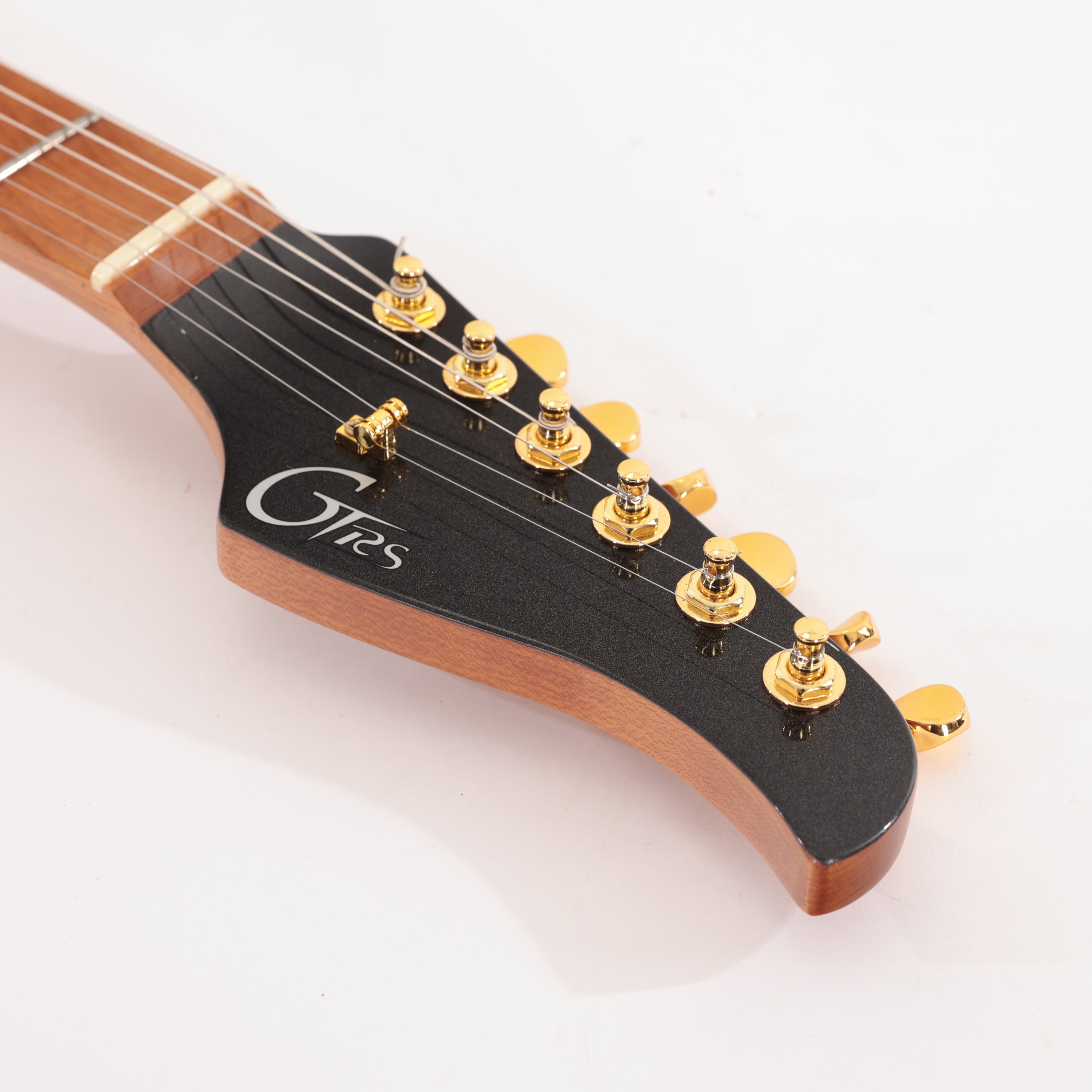 Mooer GTRS S901 Standard Intelligent Guitar In Pearl Black Roasted Maple Board - S901PB (19).jpg