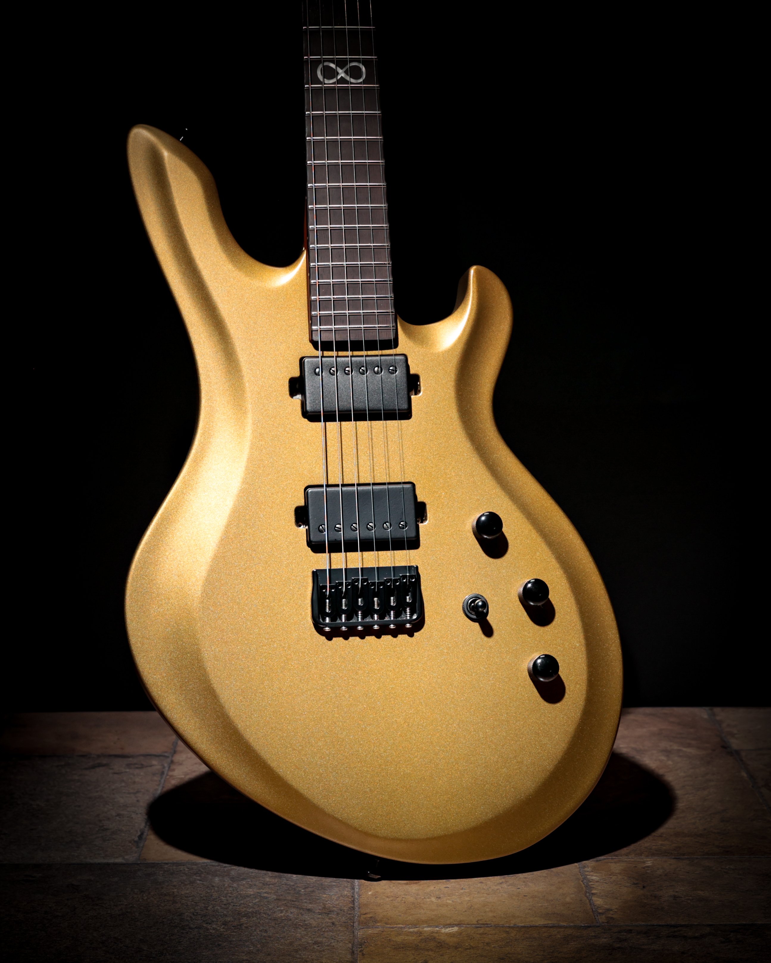 Chapman Guardian Electric Guitar In Cyber Gold - GRD-MOD-CGM (3).jpg