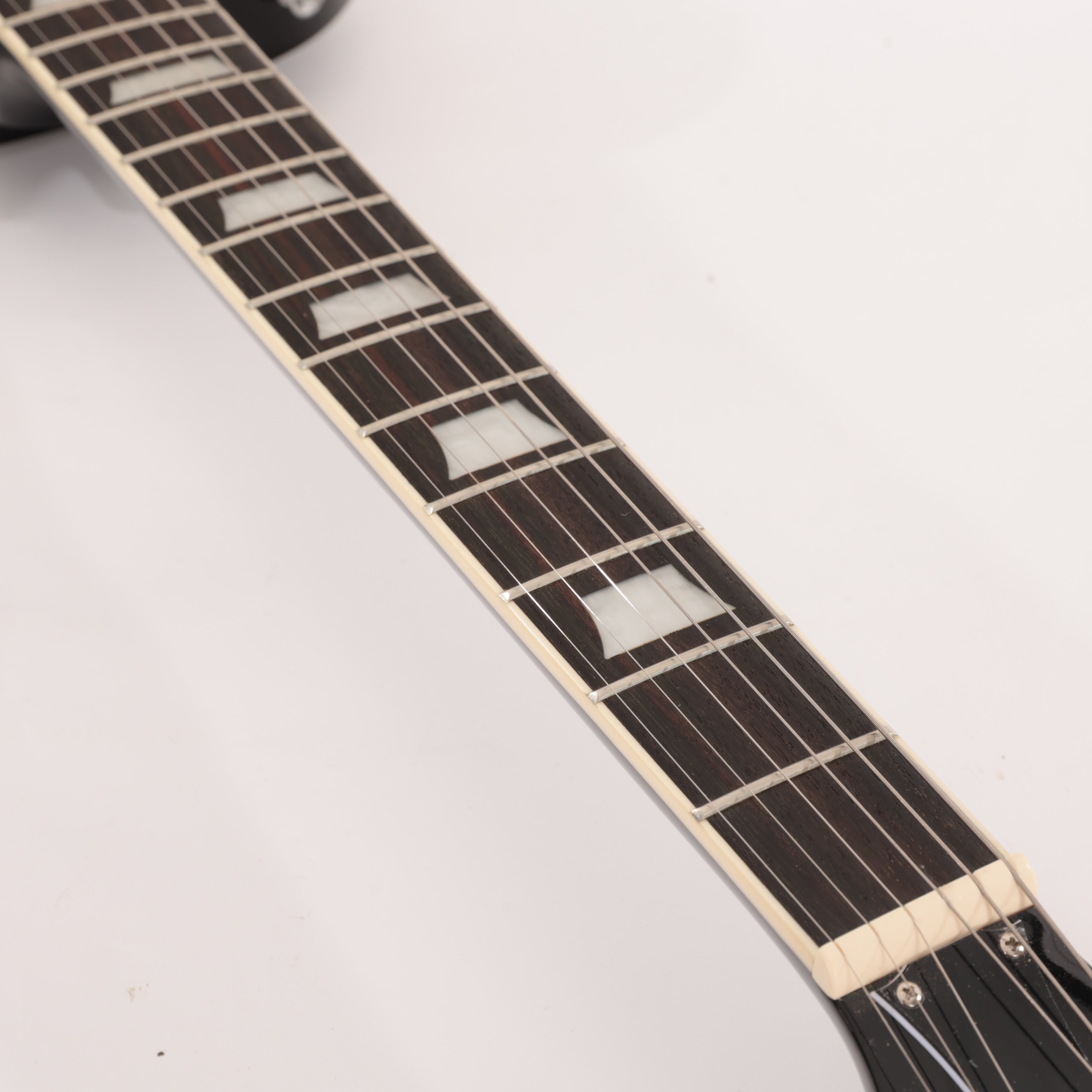 EastCoast L1 Electric Guitar in Silverburst - EC-L1-SLV (8).jpg