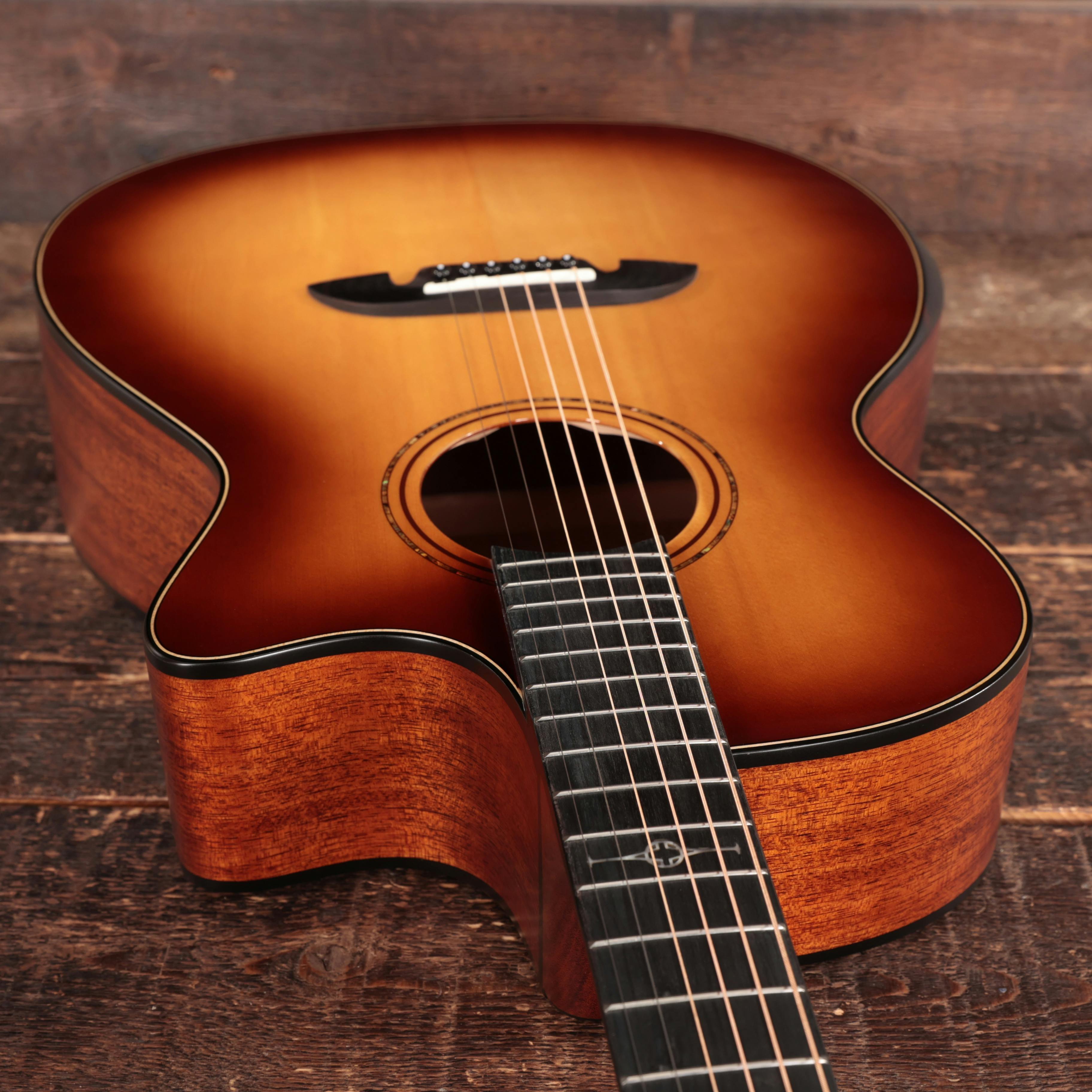 Alvarez Performer AG60CE Grand Auditorium Electro Acoustic in Shadowburst - AG60CEPERFORMER-ag60-grand-performer-alvarez-2.jpg