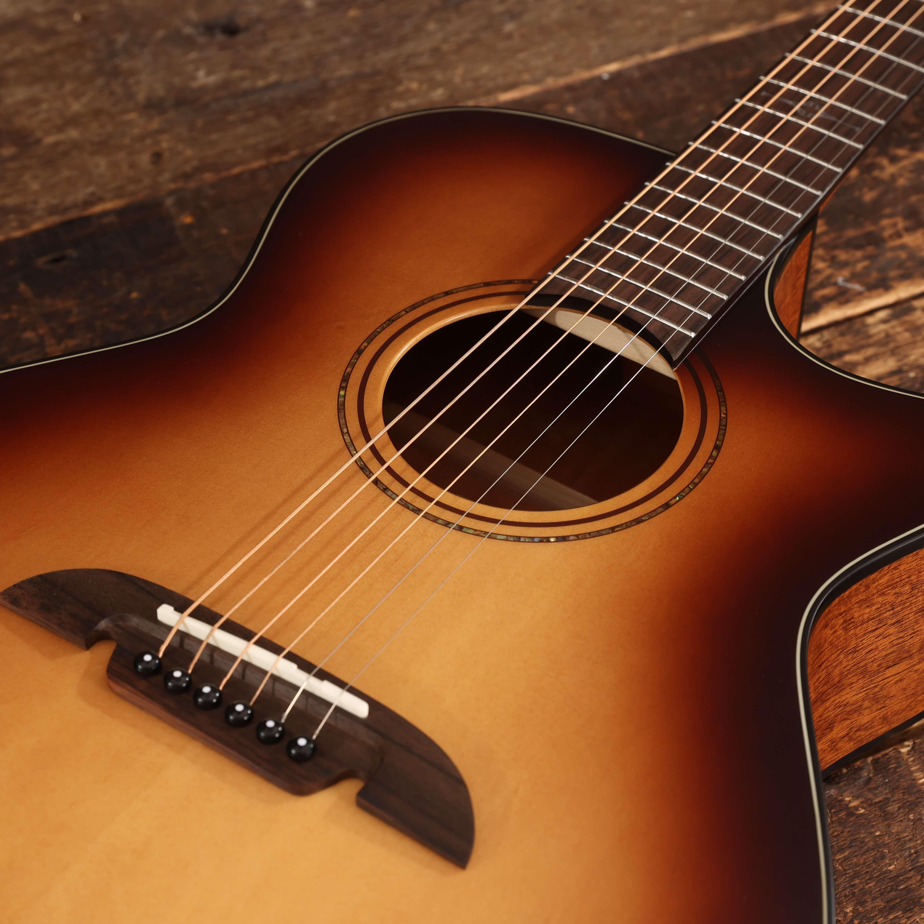 Alvarez Performer AG60CE Grand Auditorium Electro Acoustic in Shadowburst - AG60CEPERFORMER (7)_compressed.jpg