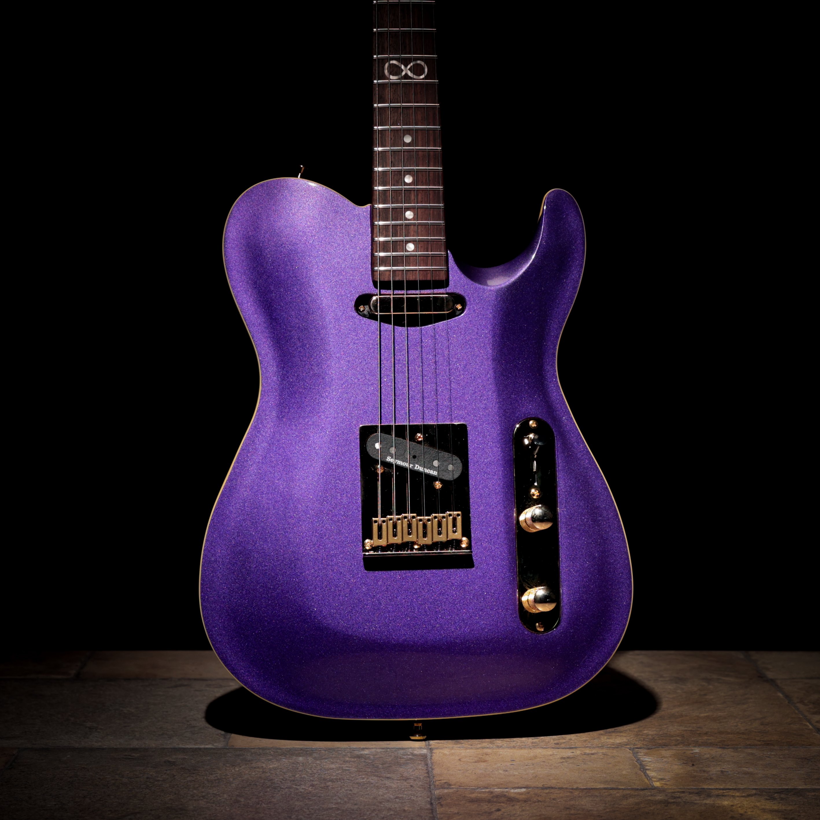 Chapman Law Maker Classic Electric Guitar in Paradise Purple - LMK-CLA-PUR (2).jpg