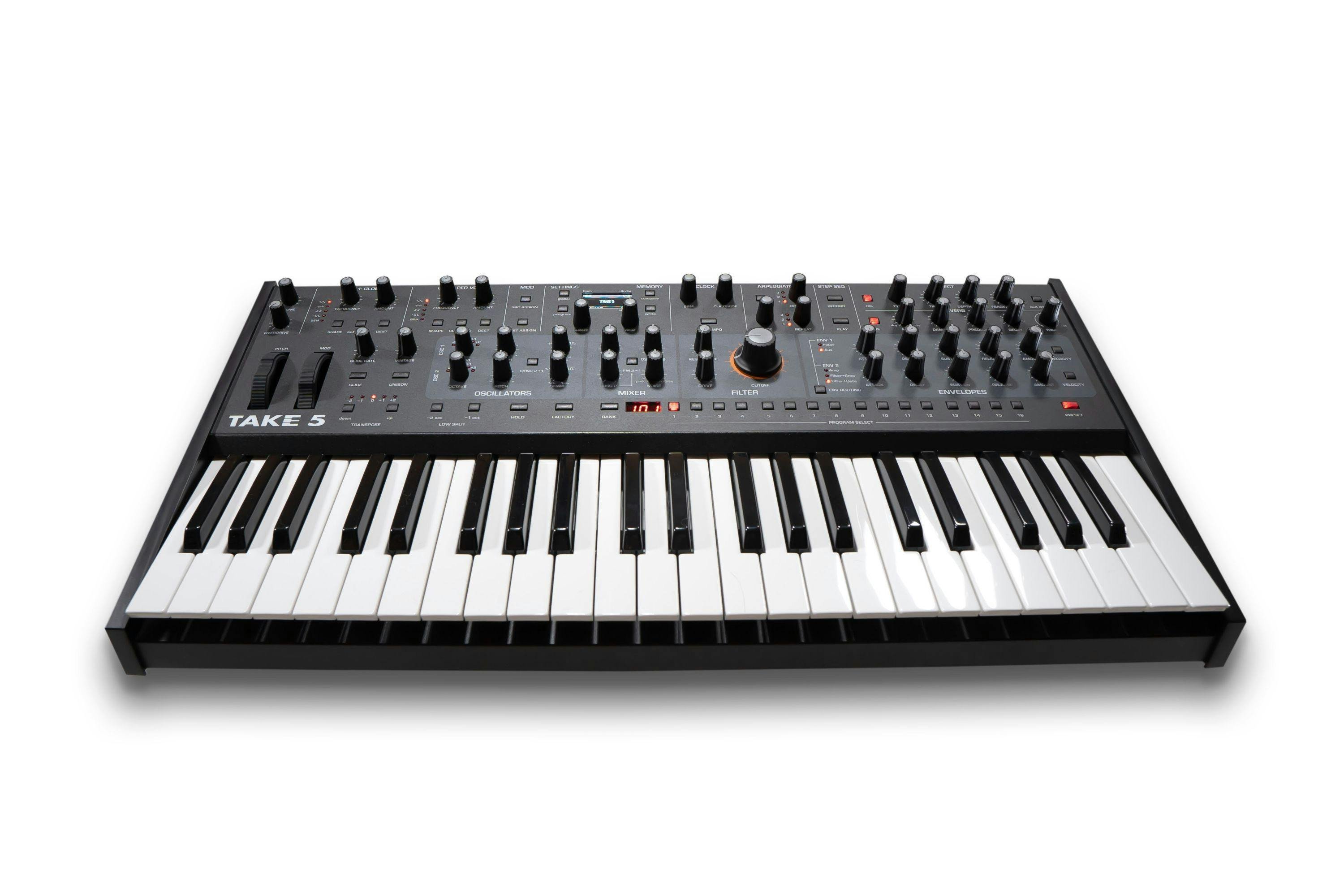 Sequential Take 5 - 5-Voice Analogue Synthesiser - 460952-Take 5 Low Angle.jpg