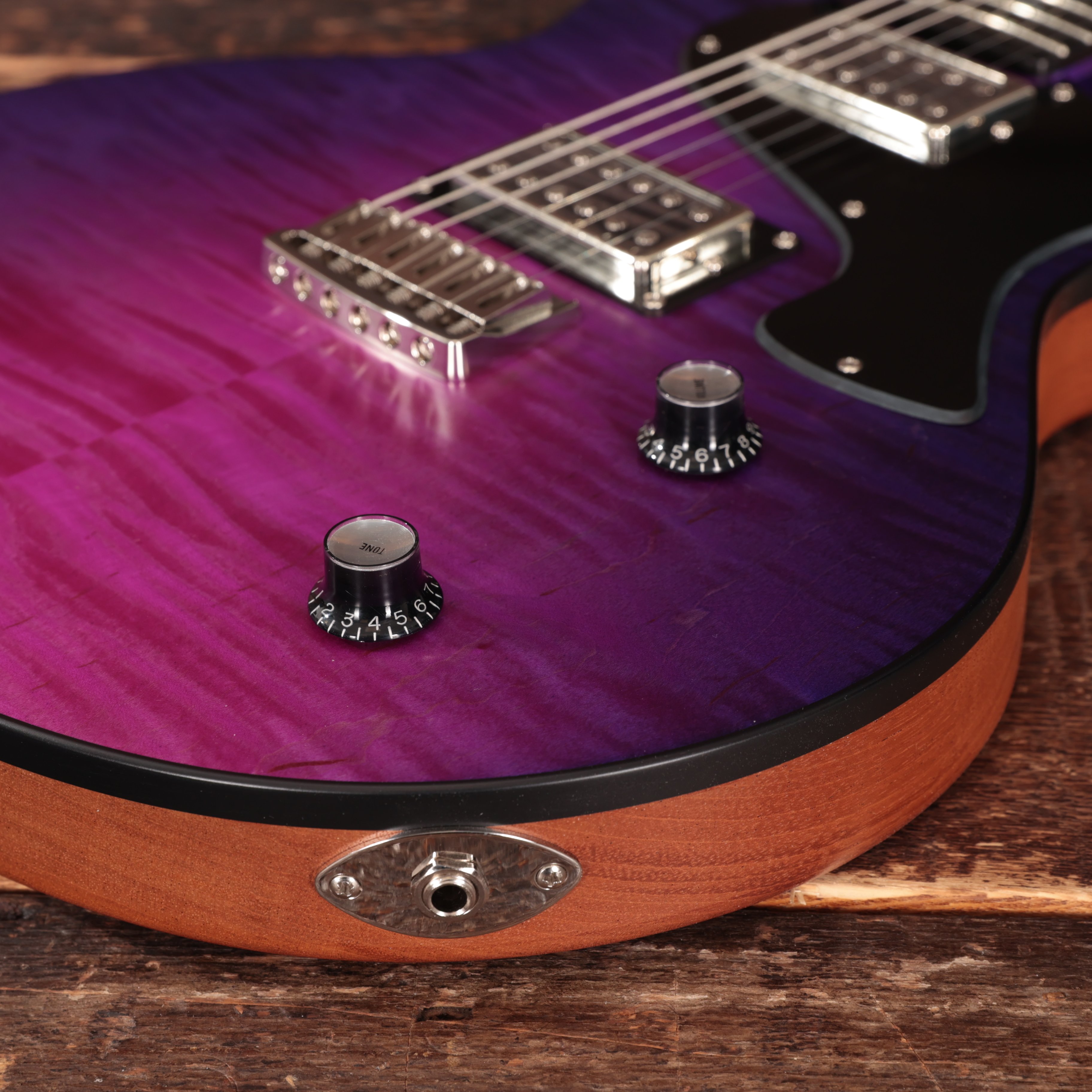 PJD Carey Elite Custom Shop in Ultra Violet Fade  - CS01EUVB - CS16 (10).JPG