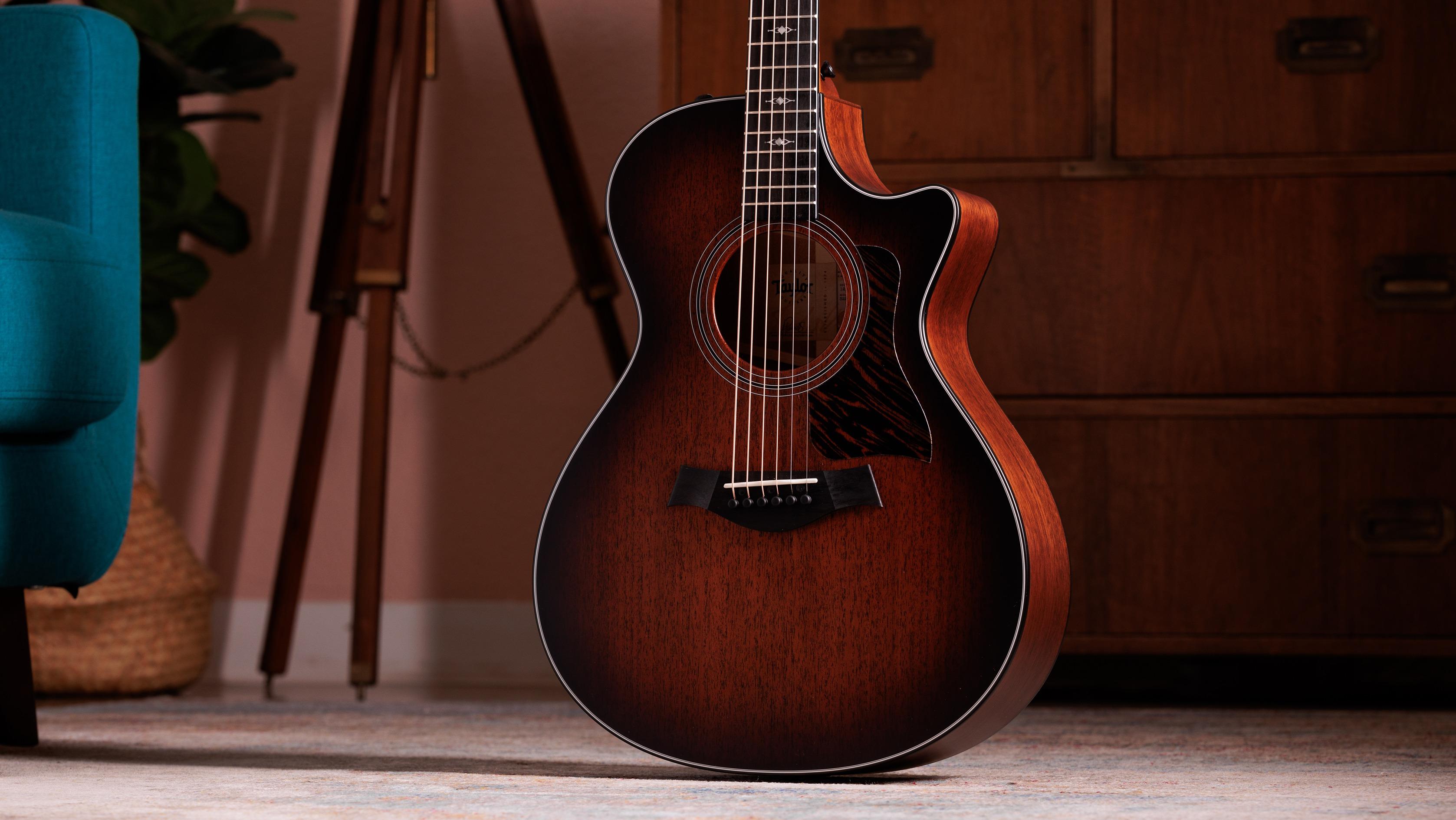 Taylor 322ce Grand Concert Electro Acoustic  - 322CE- 5 (11).jpg