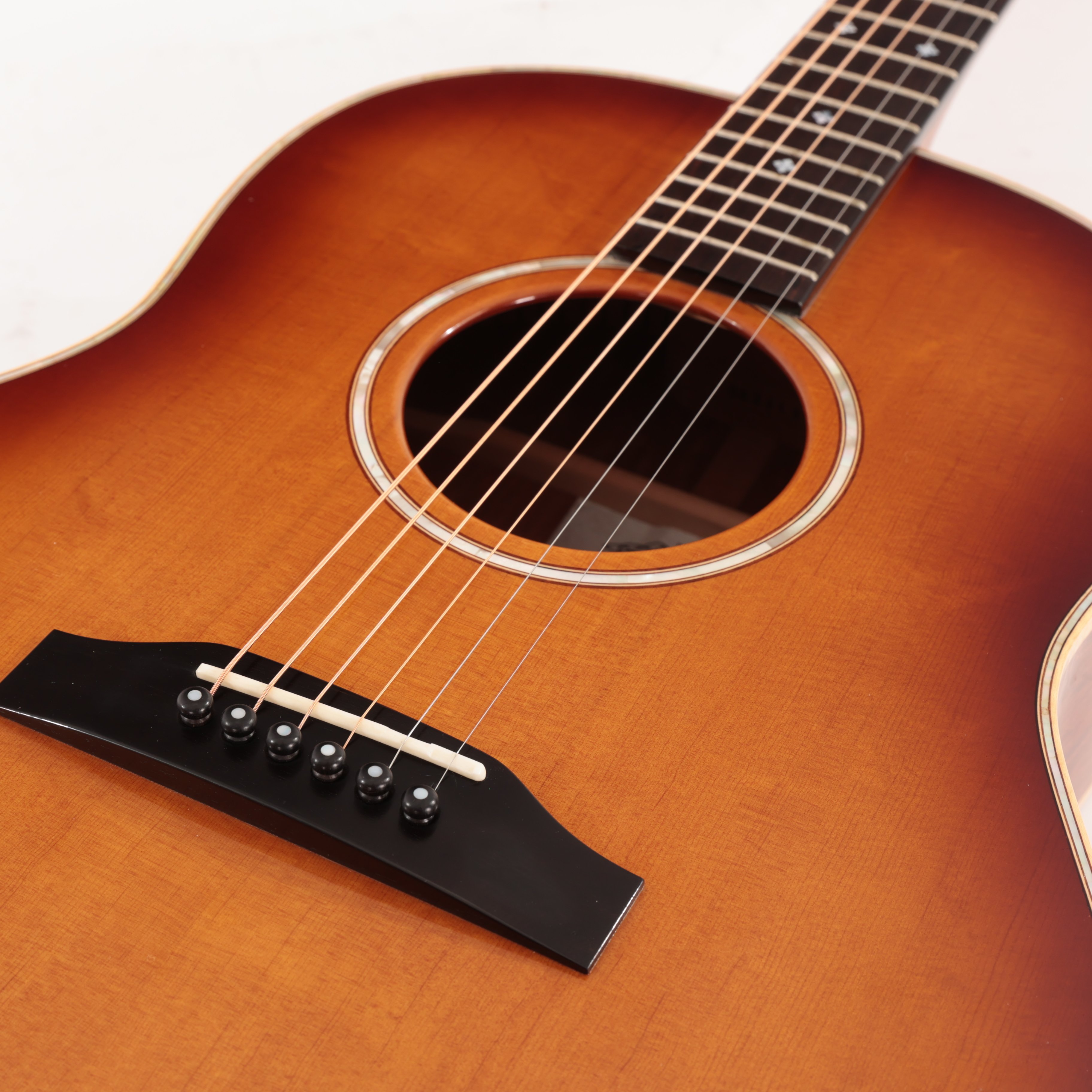 Second Hand Avalon D300 Americana Series Acoustic In Sunburst 1269 - SH-114-1269 (8).jpg