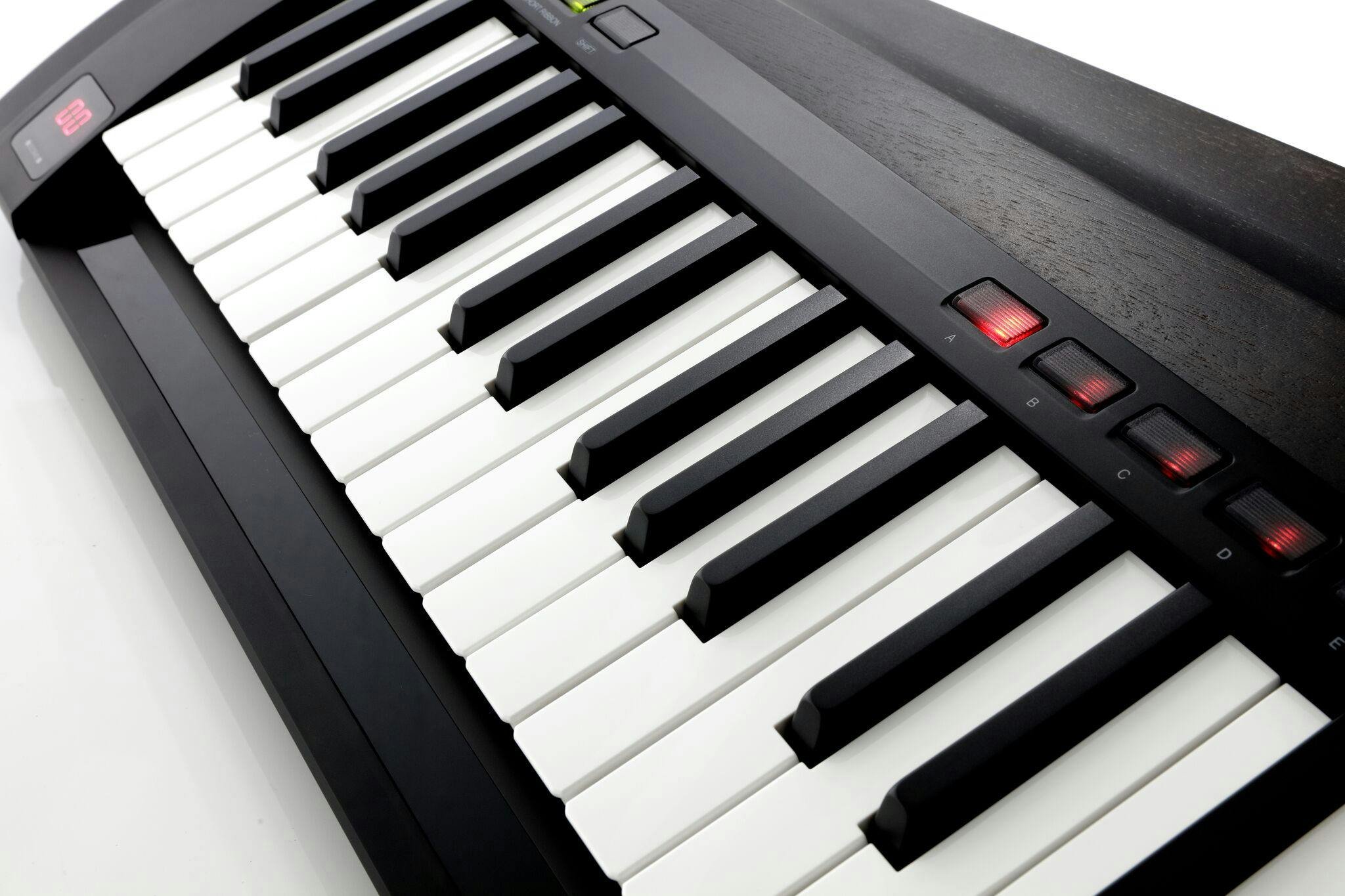 Korg RK100S2-BK Keytar - 371574-1578404789801.jpg