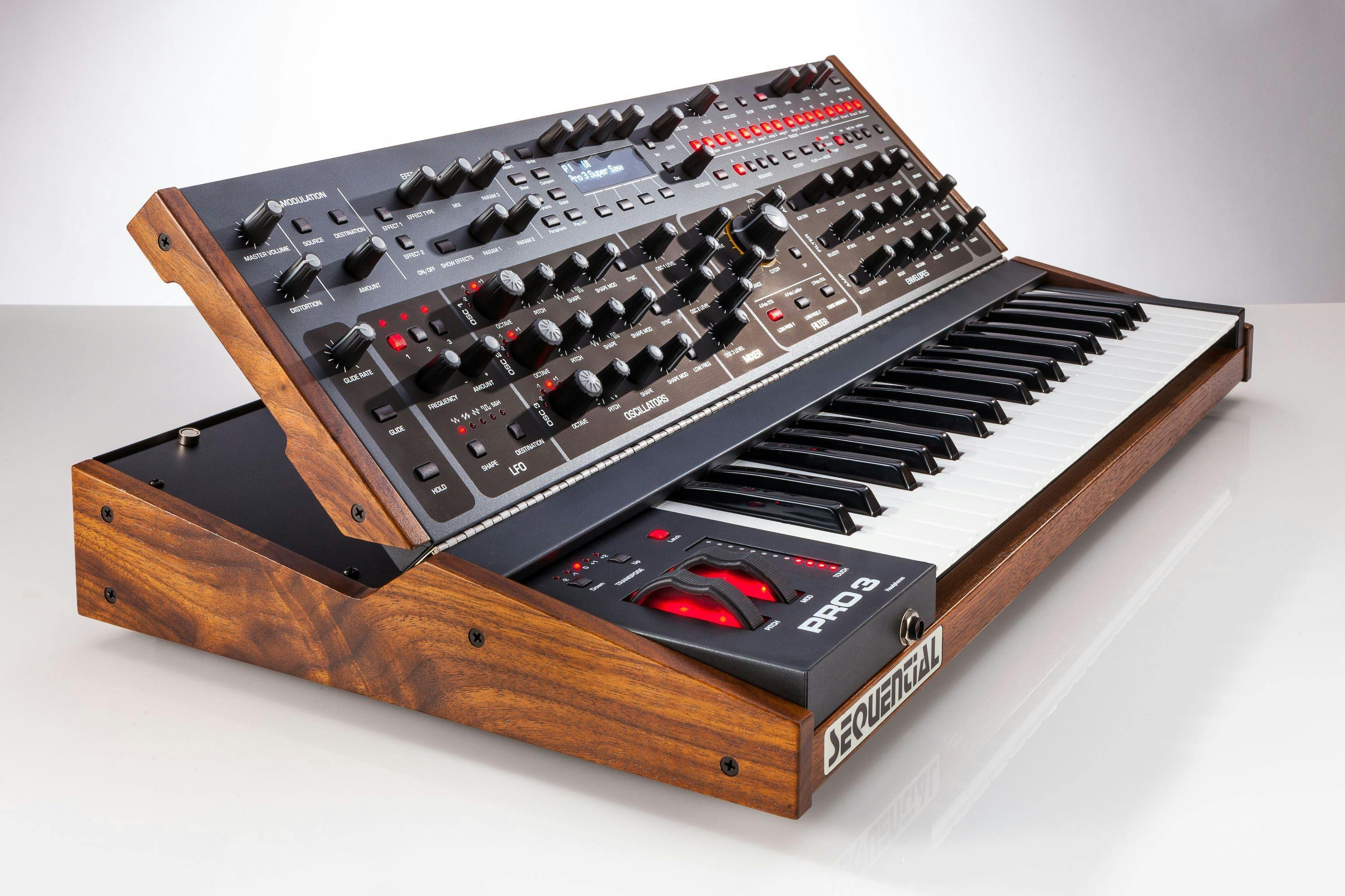 Sequential Pro 3 Special Edition Multi-Filter Mono Synth - 372585-Pro 3 SE Hero Left Side.jpg