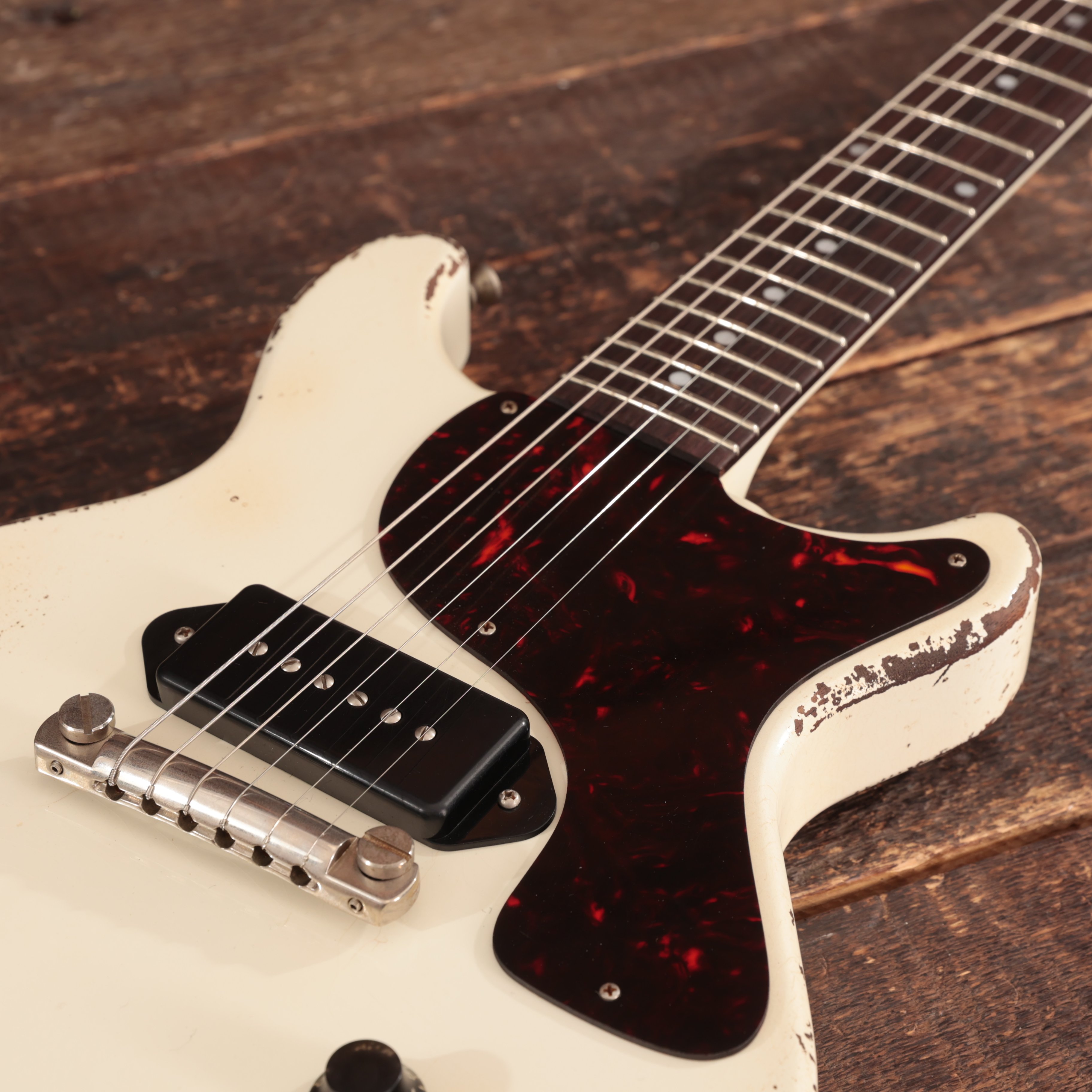Rock N Roll Relics Thunders Standard Medium Aged in Olympic White  - 241774 (8).JPG