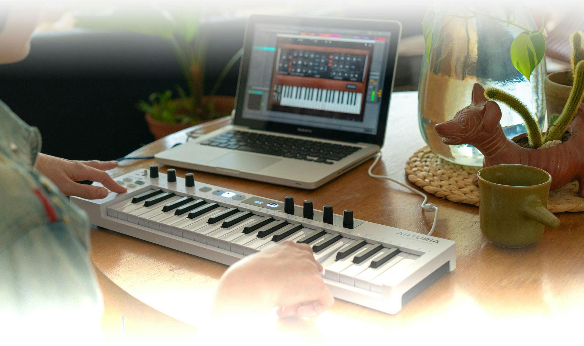 Arturia KeyStep 37 Controller Keyboard - 515987-1654609835654.jpg