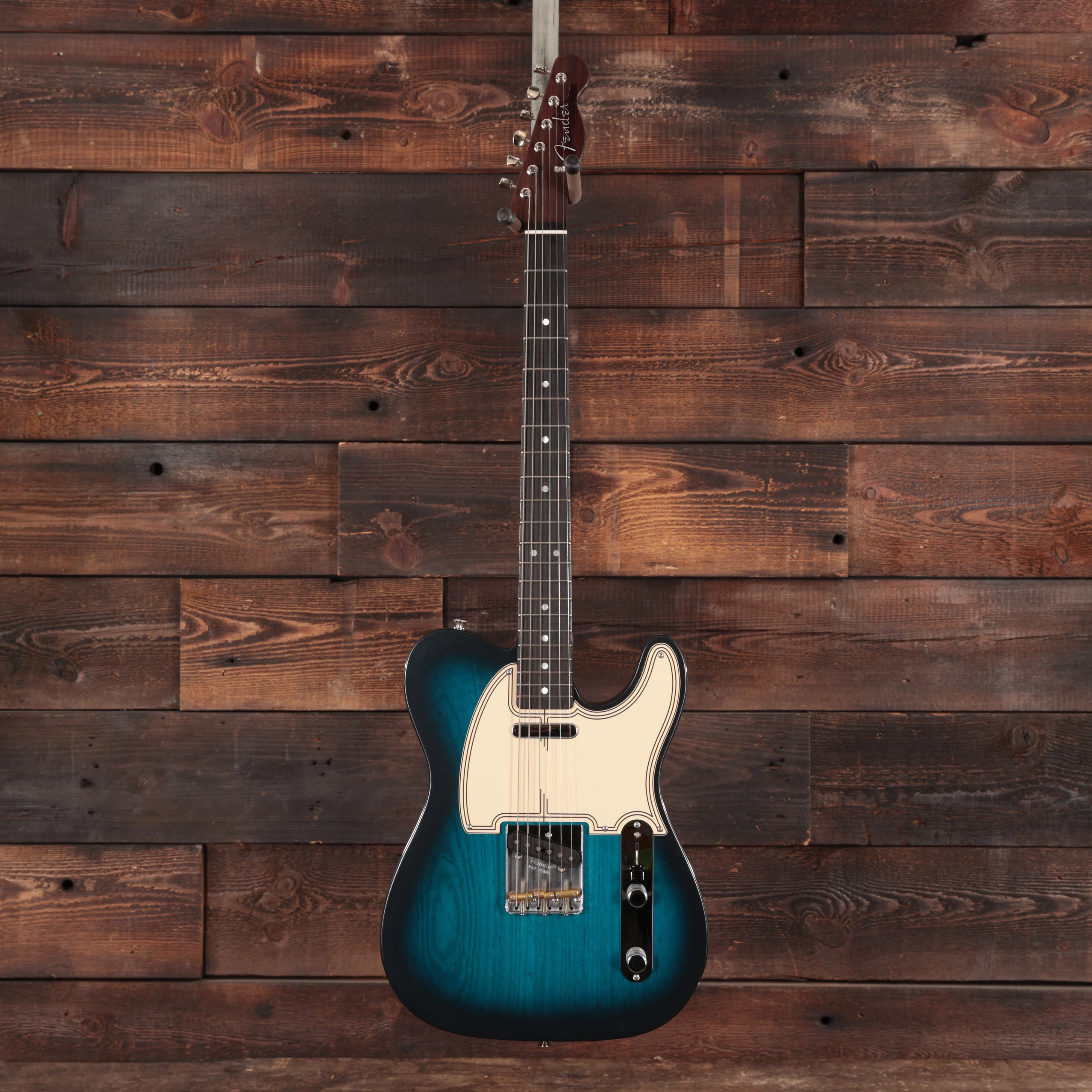 Fender Custom Shop Levi Perry Masterbuilt Art Deco Telecaster in Royal Blue Burst - R138266 (4).jpg