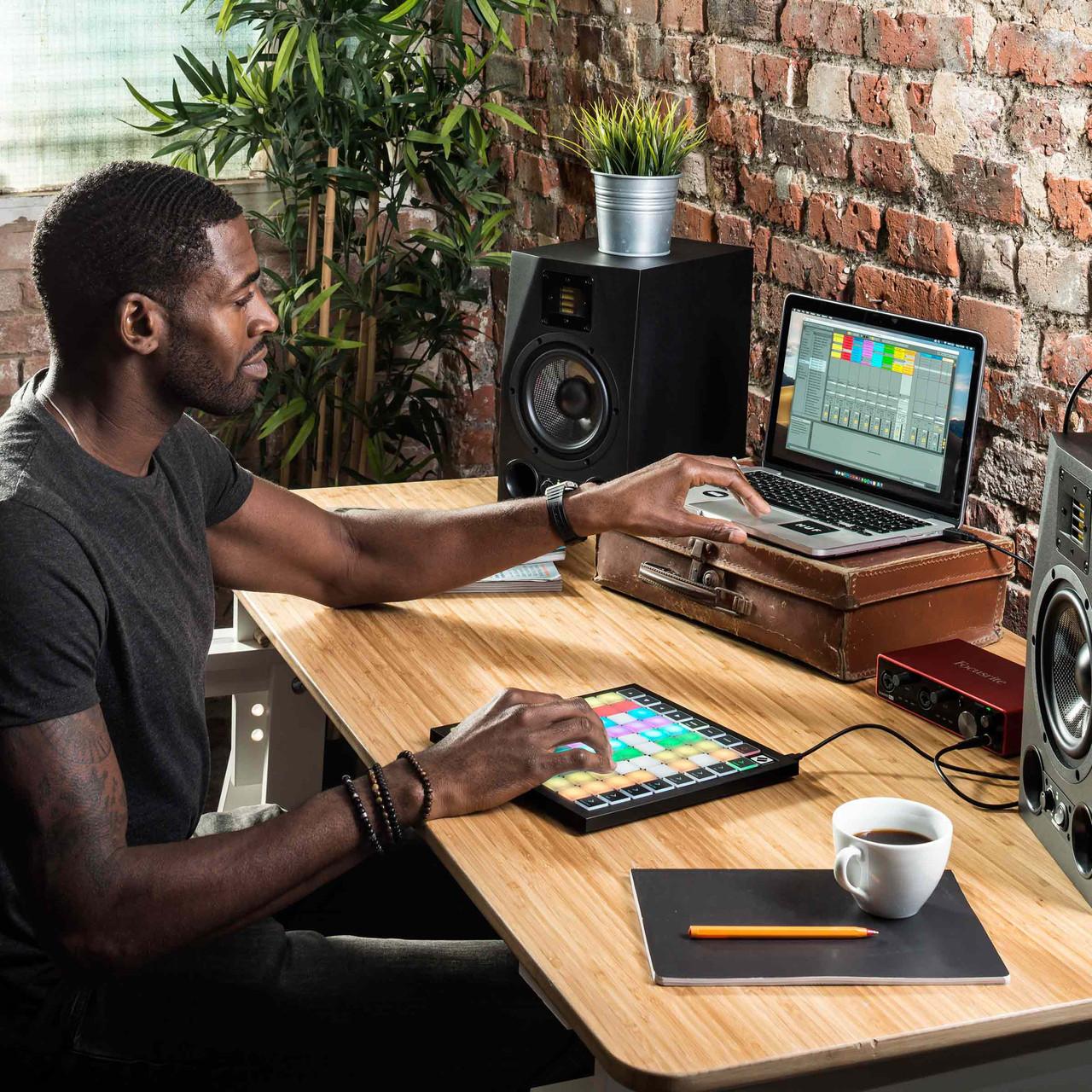 Novation Launchpad X 64 Pad Ableton Live MIDI Controller - NOVLPD12 (10).jpg