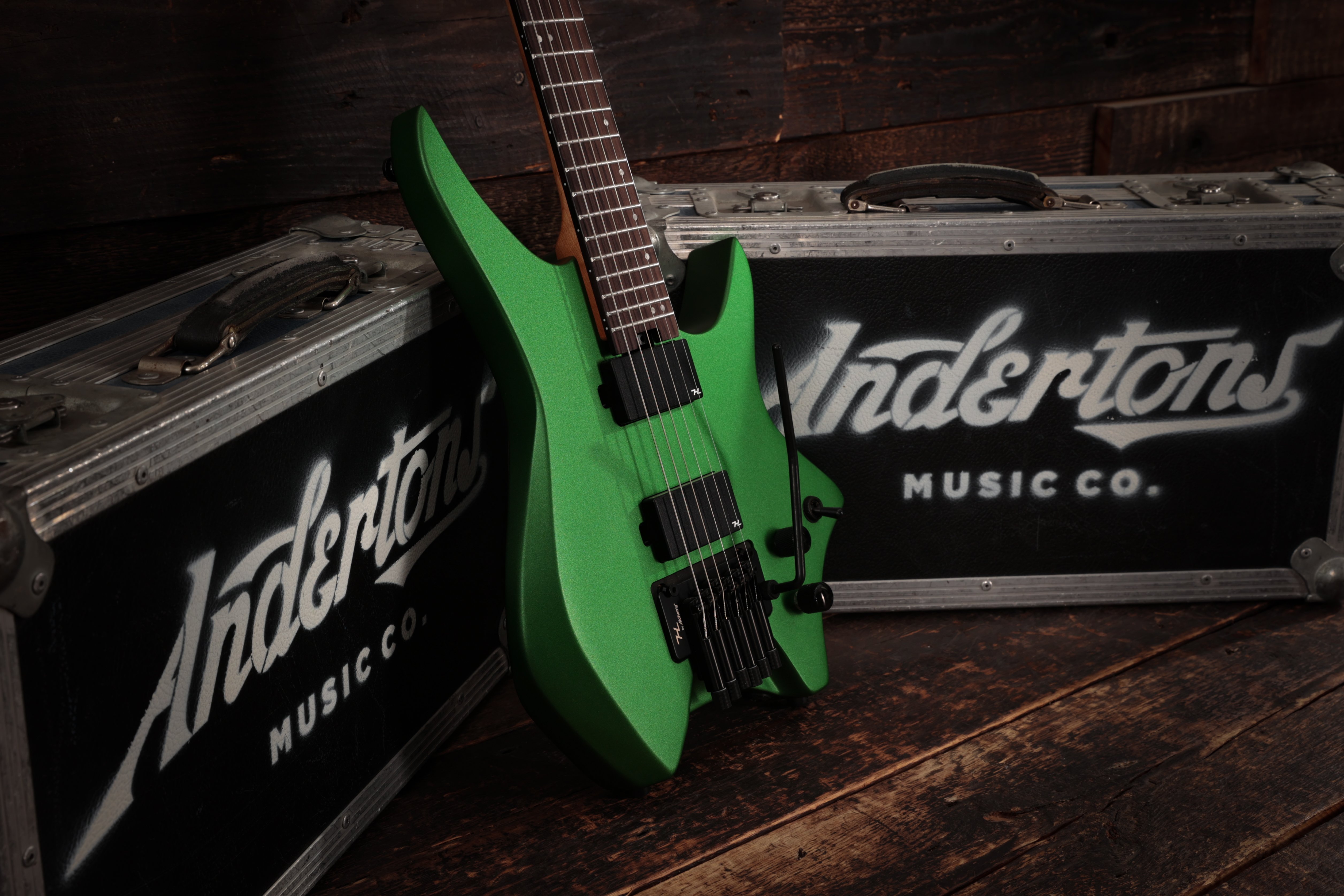 HILS NEXT HN5 Headless Electric Guitar in Satin Green Multi-FX & Modelling Bundle with Accessories - HN5S-NS-MEG   (8).jpg