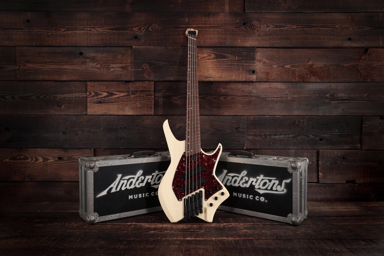 Hils HNB5 Headless 5-String Bass Guitar Fan Fret in Gloss Ivory Silent Bundle  - HNB5G-NS-IV   (7).jpg