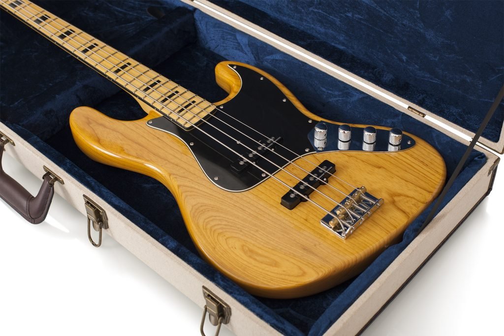 Gator Cases Journeyman Deluxe Wood Case for Bass Guitars with Burlap Exterior - GW-JMBASS 5.jpg