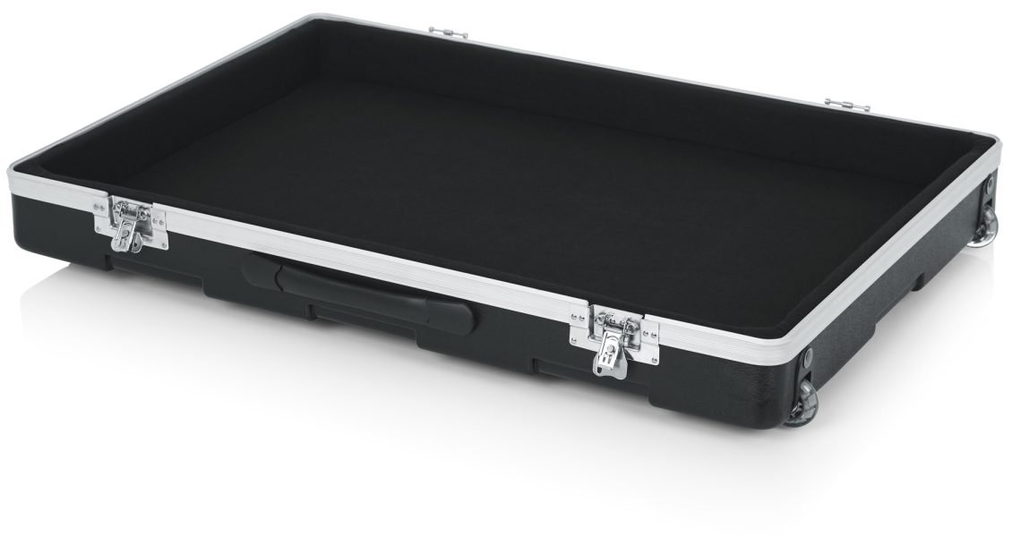Gator Cases 24″ x 36″ ATA Mixer Case - GAT1020 3.jpg