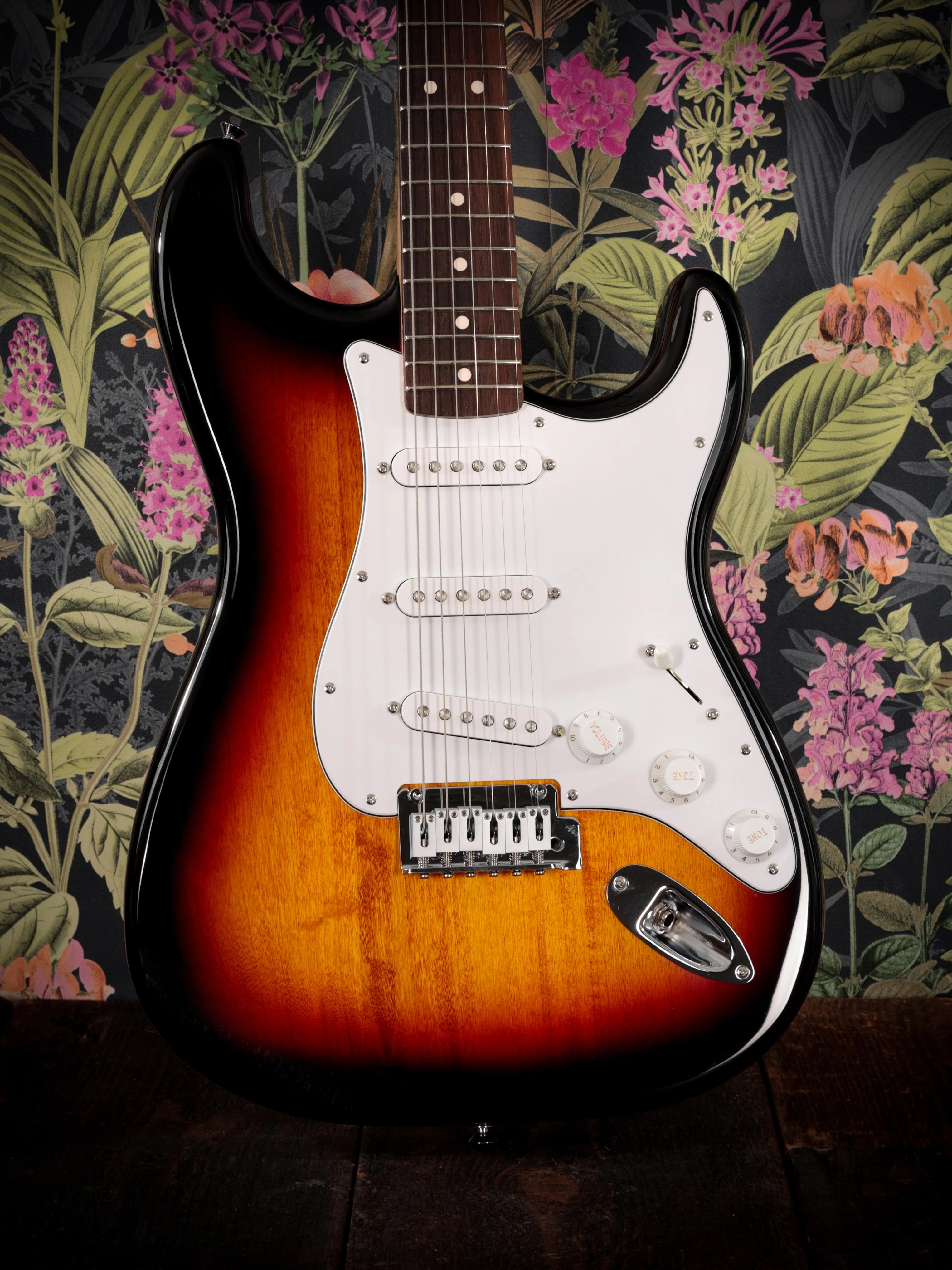Fender Standard Series Stratocaster in 3-Tone Sunburst - 0266240500 (1).jpg