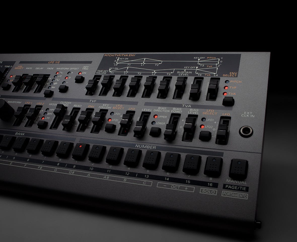 Roland JD-08 Sound Module - 515766-1654596343403.jpg
