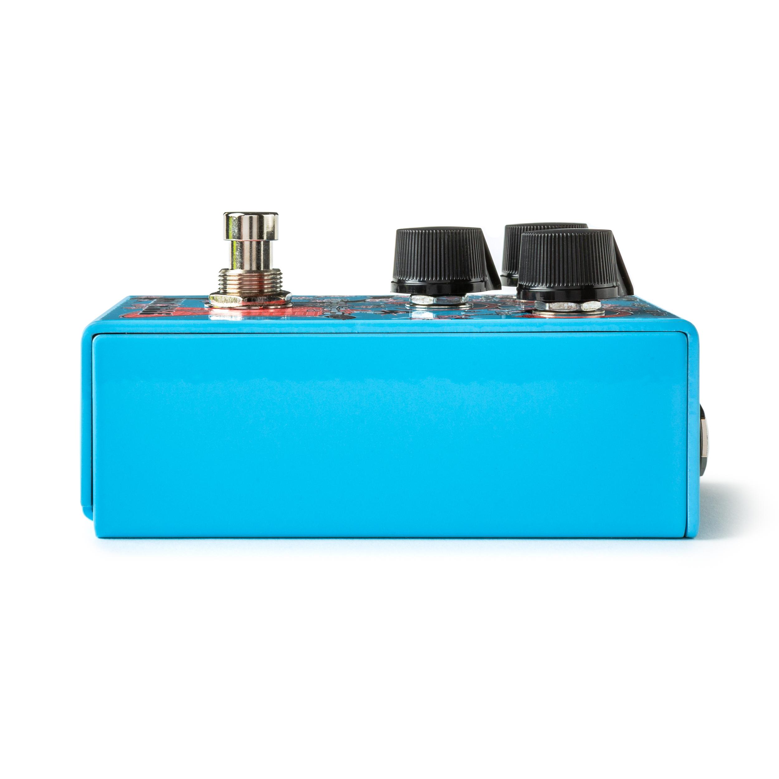 Way Huge Smalls Geisha Drive Pedal in Limited Edition Blue - WM32B.RGHT.jpg