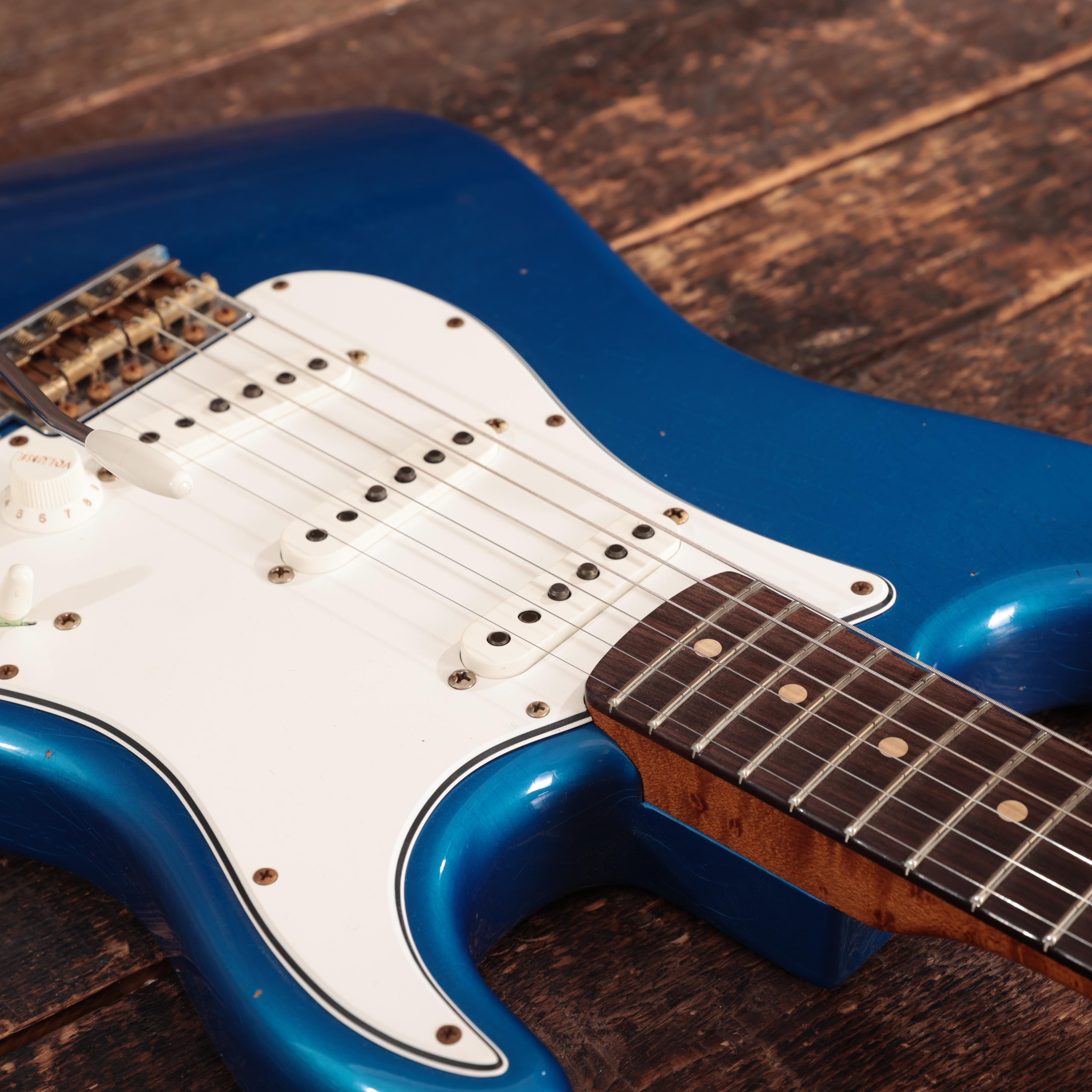 Fender Custom Shop '63 Stratocaster Journeyman Relic in Bright Sapphire Metallic - 134354 (16).JPG