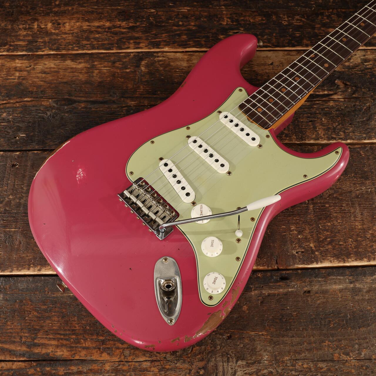 Fender Custom Shop 60's Stratocaster Relic in Faded Dakota Red - CZ588664 (9).JPG