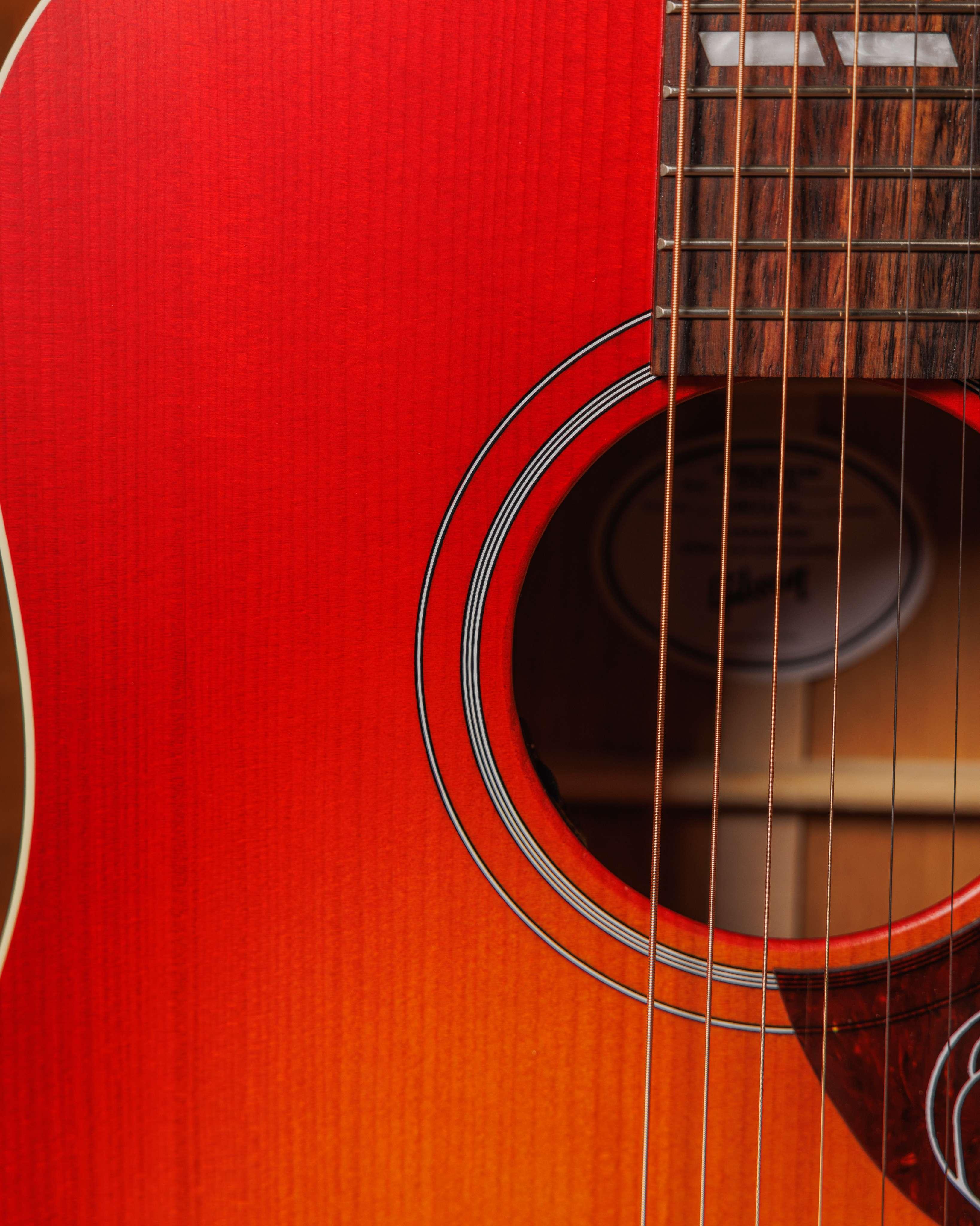 Gibson Montana Hummingbird Special in Satin Vintage Sunburst - MCSSHBSPCVCS-08.jpg