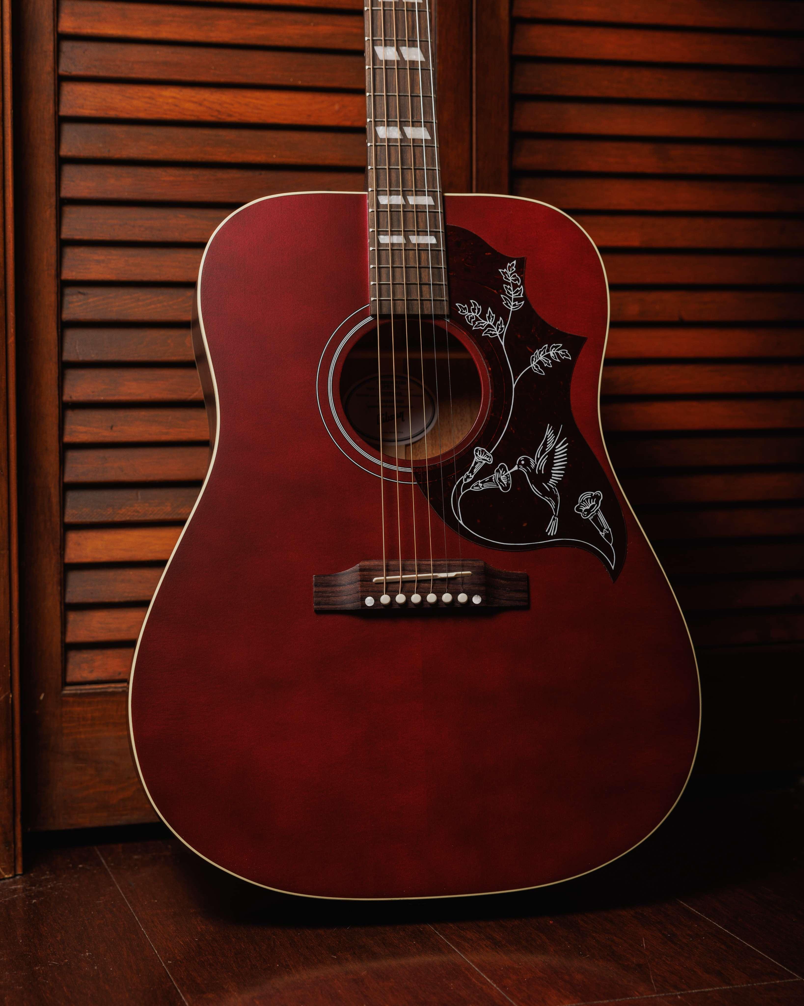Gibson Montana Hummingbird Special in Satin Wine Red - MCSSHBSPCWR-02.jpg