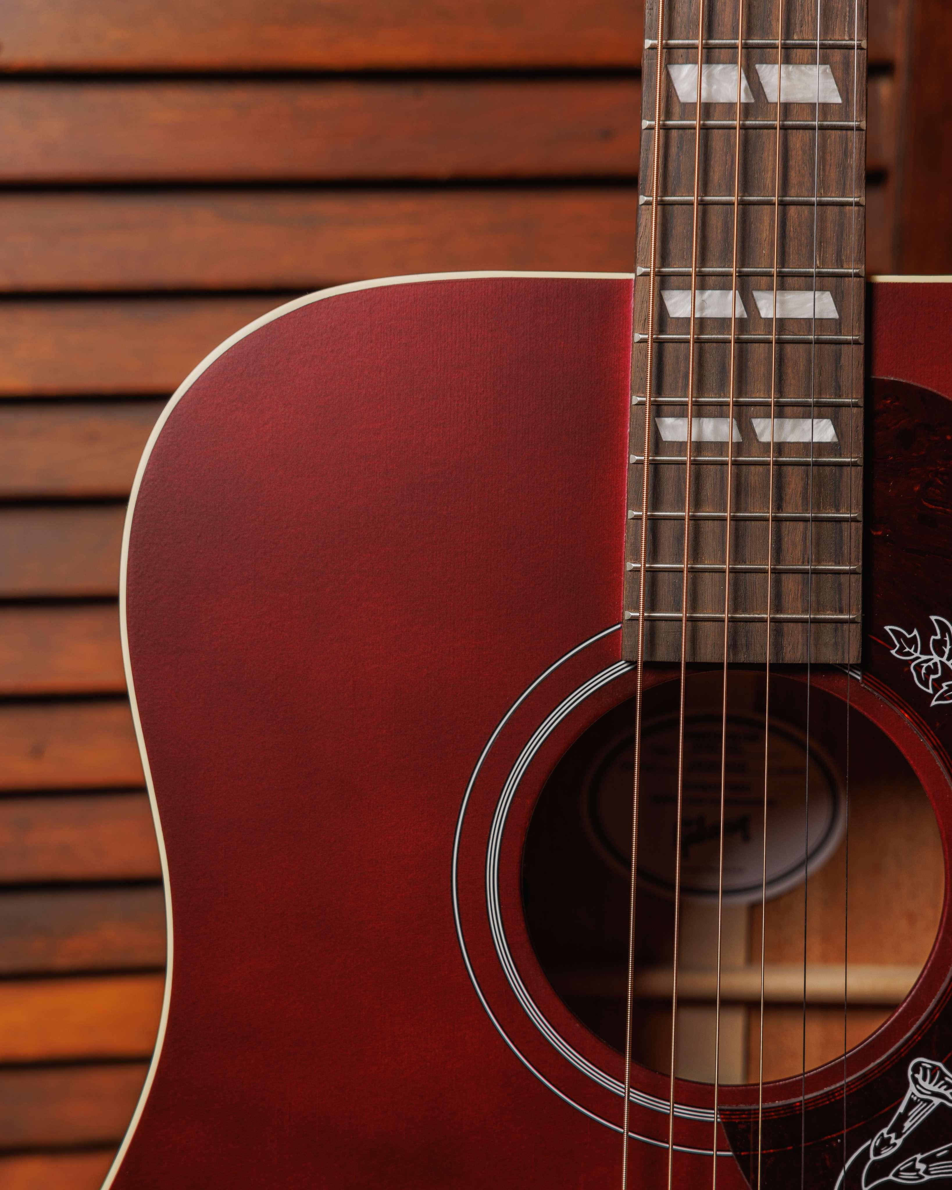 Gibson Montana Hummingbird Special in Satin Wine Red - MCSSHBSPCWR-05.jpg