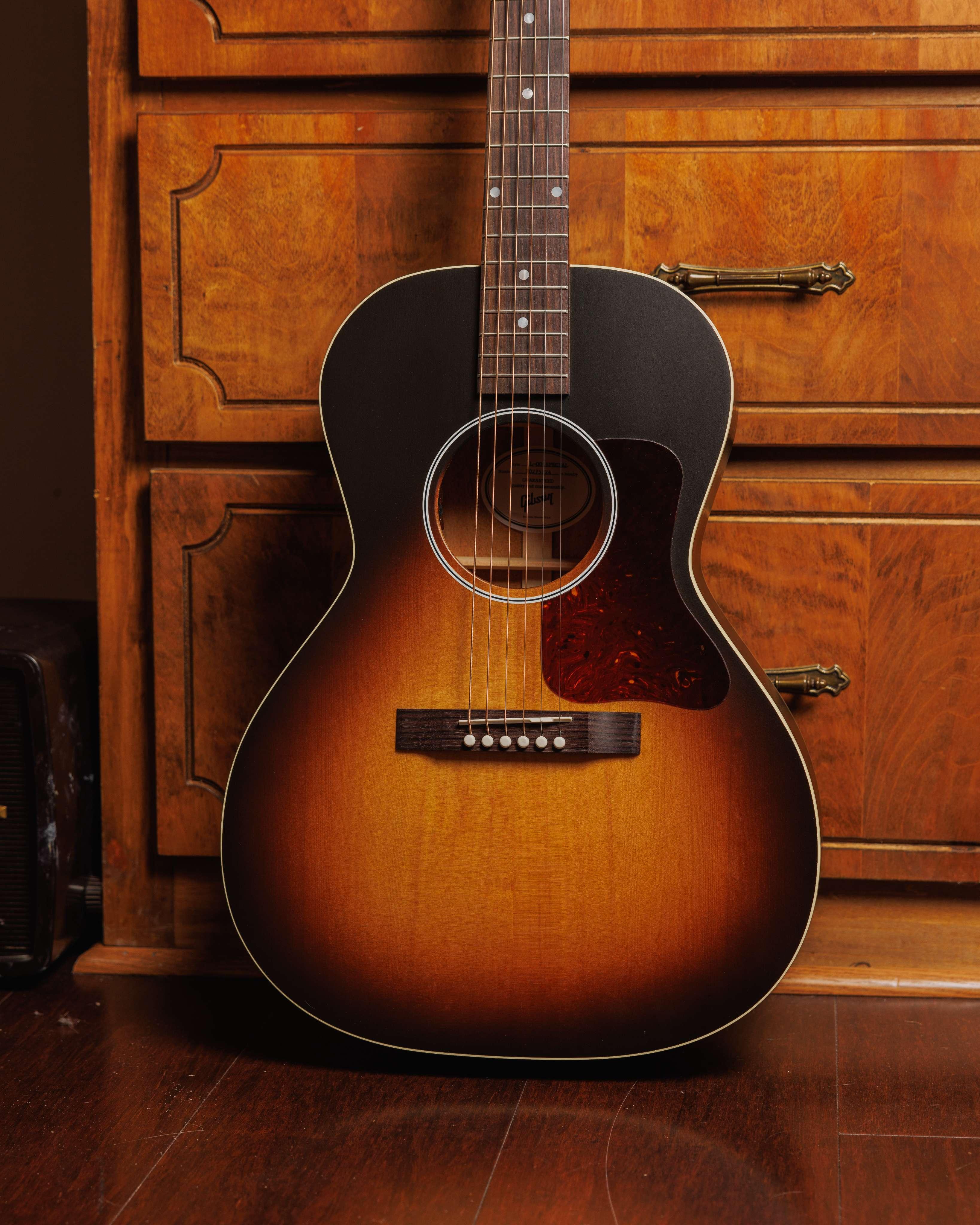 Gibson Montana L-00 Special in Satin Vintage Sunburst - MCSBLOSPCVS-02.jpg