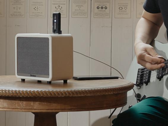 Divitone JAM-10 Rechargeable 10W Desktop Modelling Practice Amp in Black - JAM-10 White.jpg