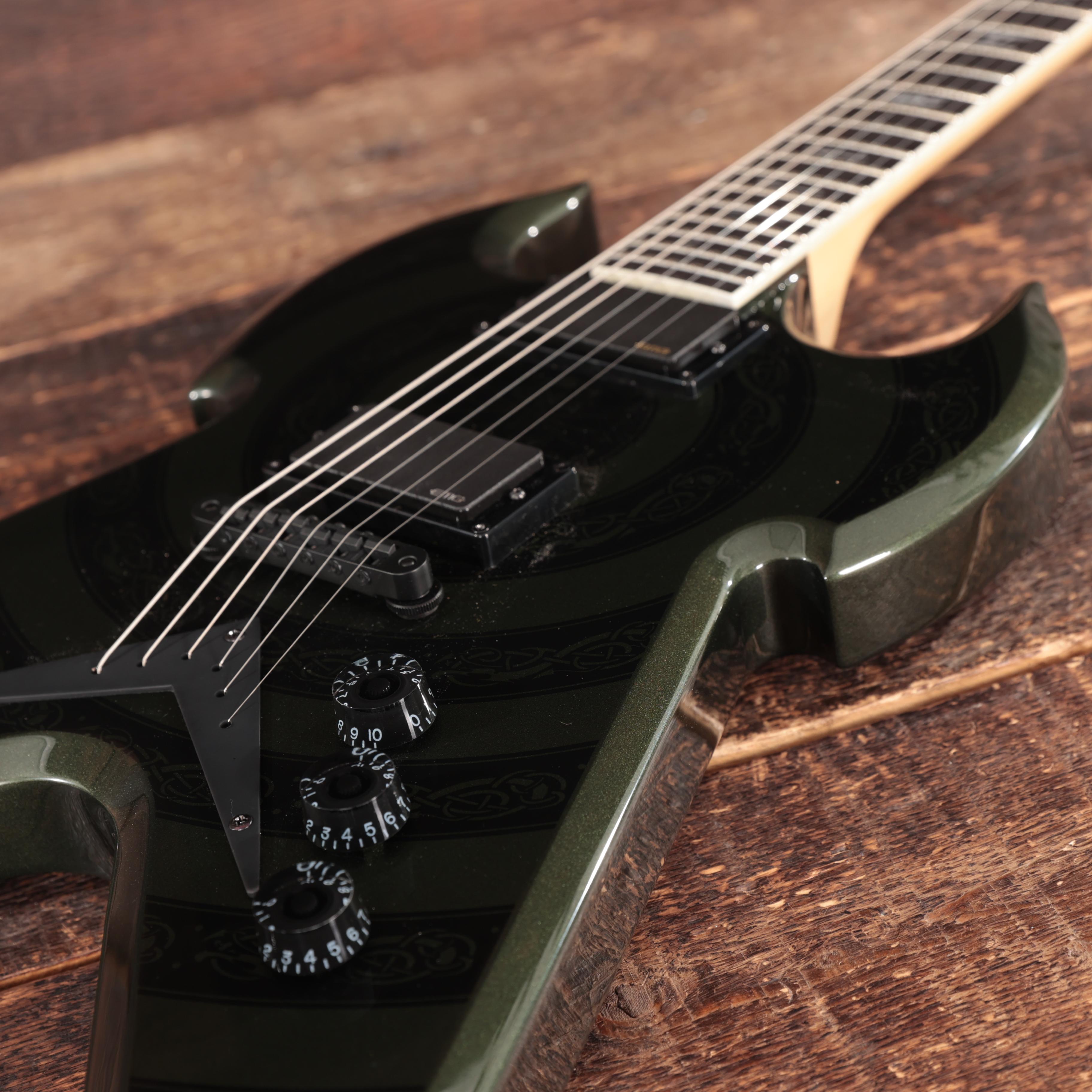 Wylde Audio Warhammer NT Norse in Dragon Bullseye Metallic Green - SCH-GTR-4581SNT  -  WA24050079  (11).jpg