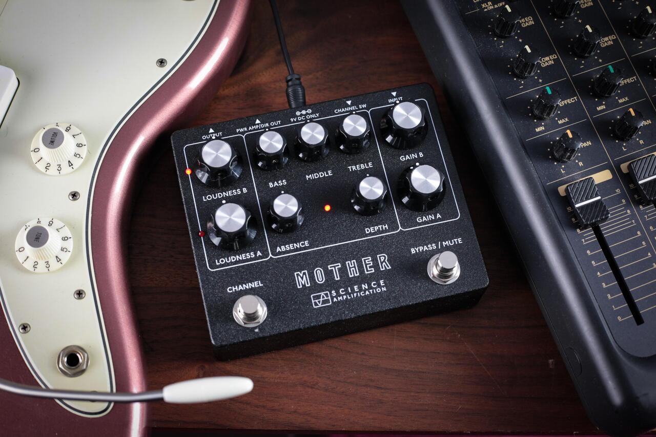 Science Amplification The Mother Preamp Pedal - Andertons