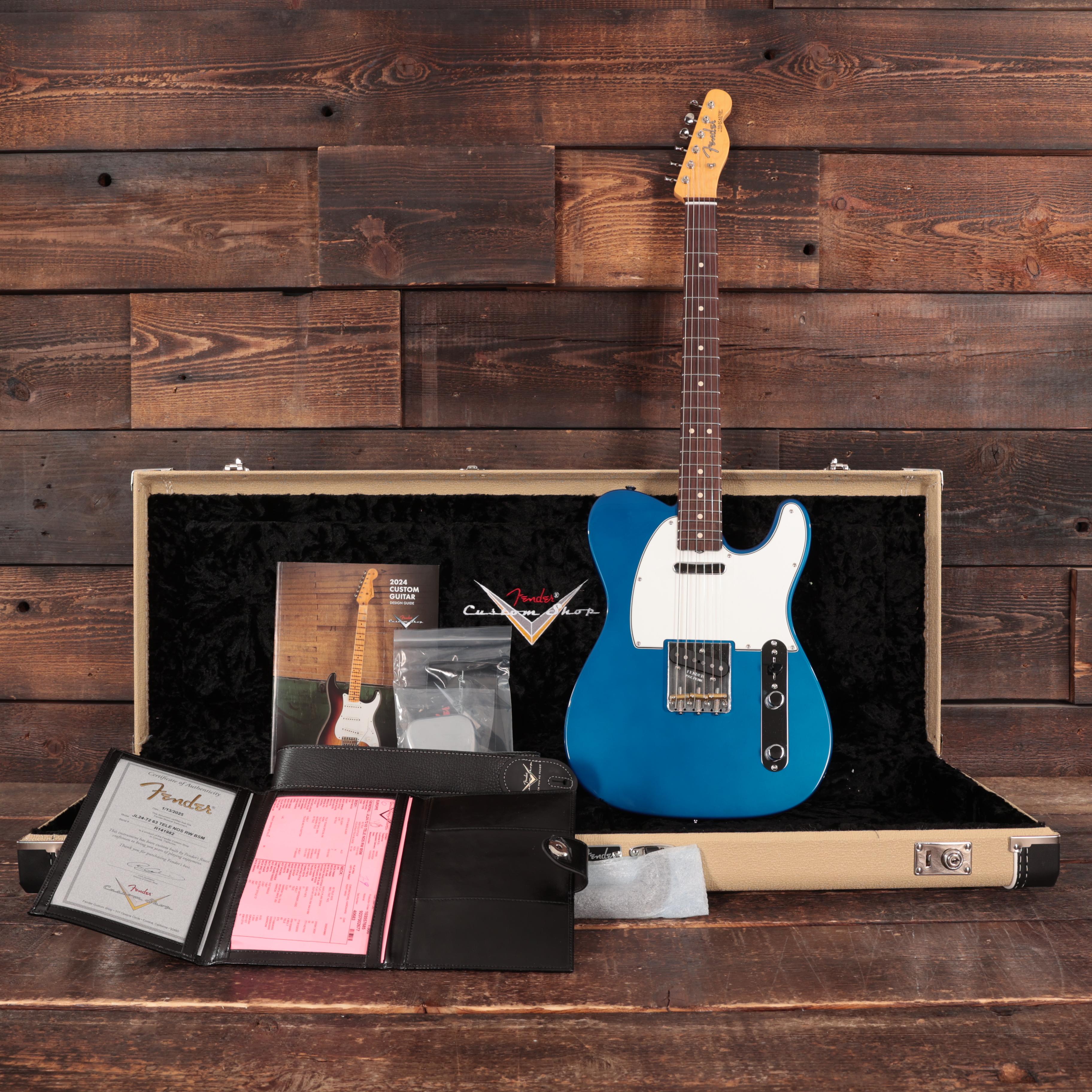 Fender Custom Shop '63 Telecaster NOS in Bright Sapphire Metallic - R141982 (19).JPG