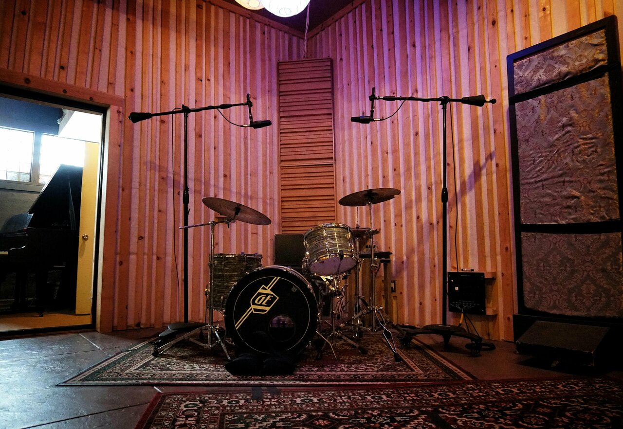 sE Electronics sE X1S Large Diaphragm Condenser Microphone - 138498-X1-S-drum-OHs1.jpg