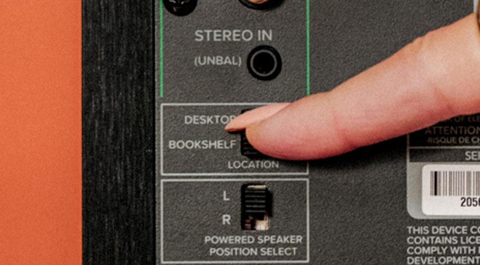 Mackie CR5-BT Bluetooth Studio Monitors (Pair) - 2046563-03 (7).jpg