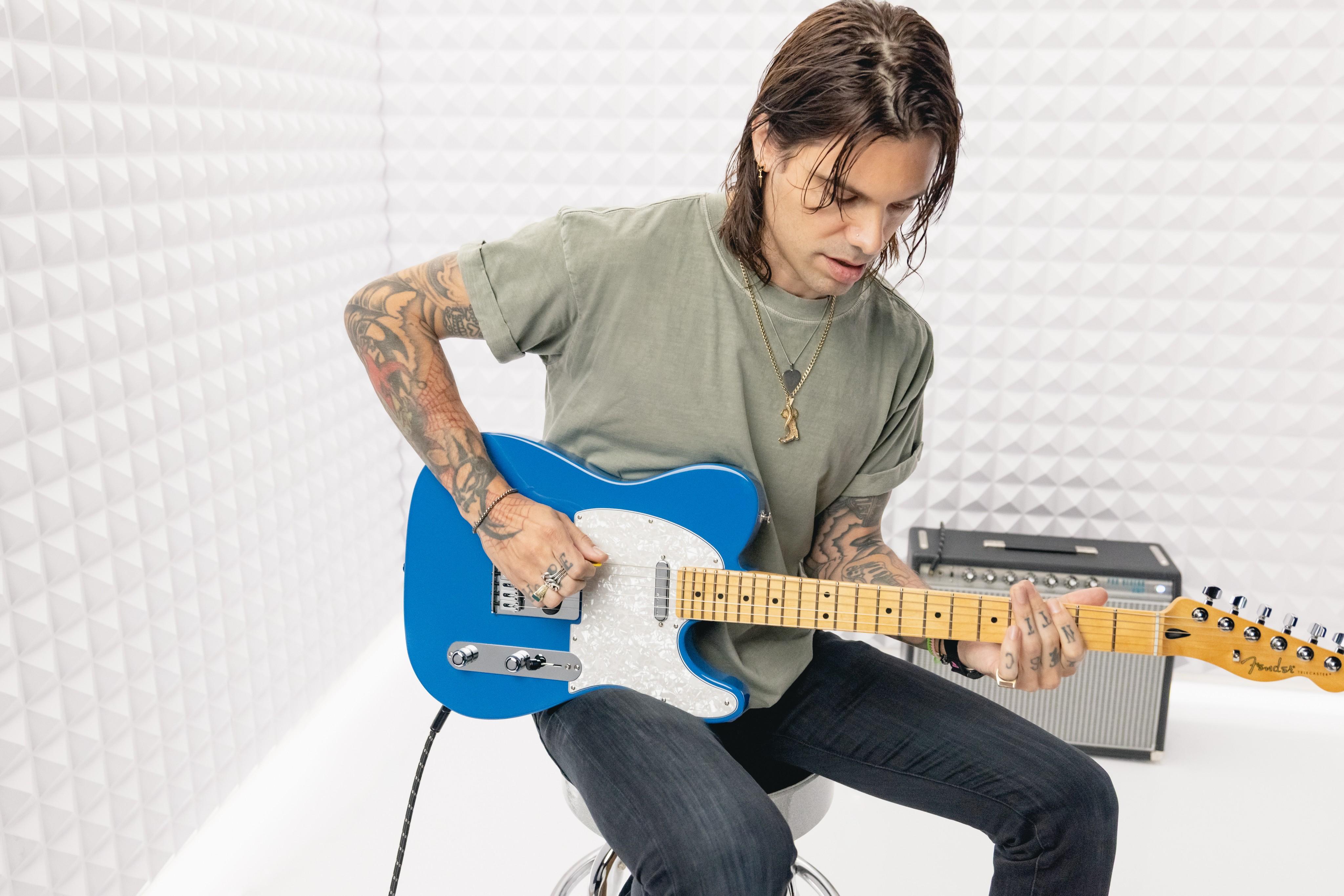 Fender Player II Modified Telecaster in Electric Blue - 0147452335-A.jpg
