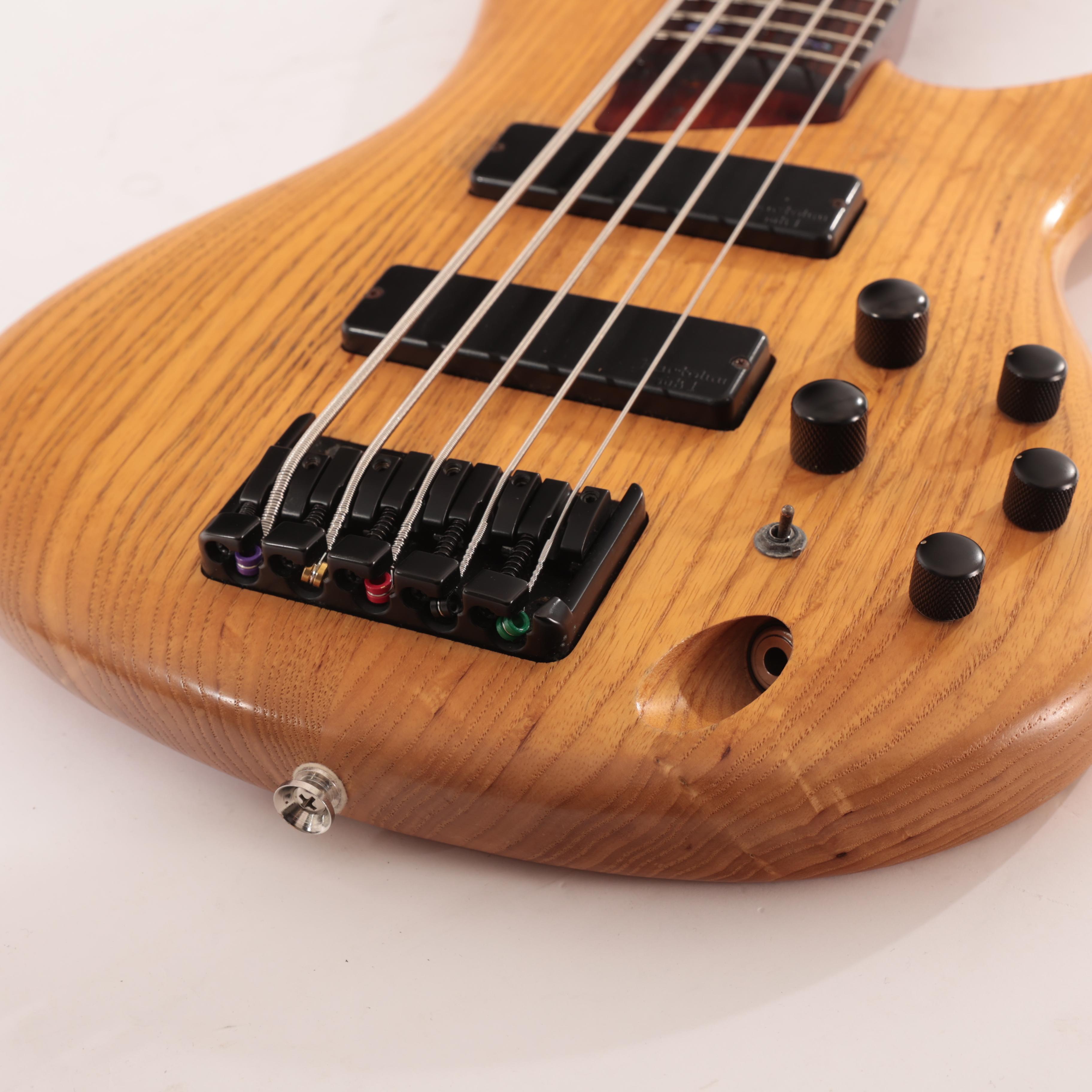 Second Hand Ibanez SR605 5 string bass 205 - SH-235-2205 (10).jpg