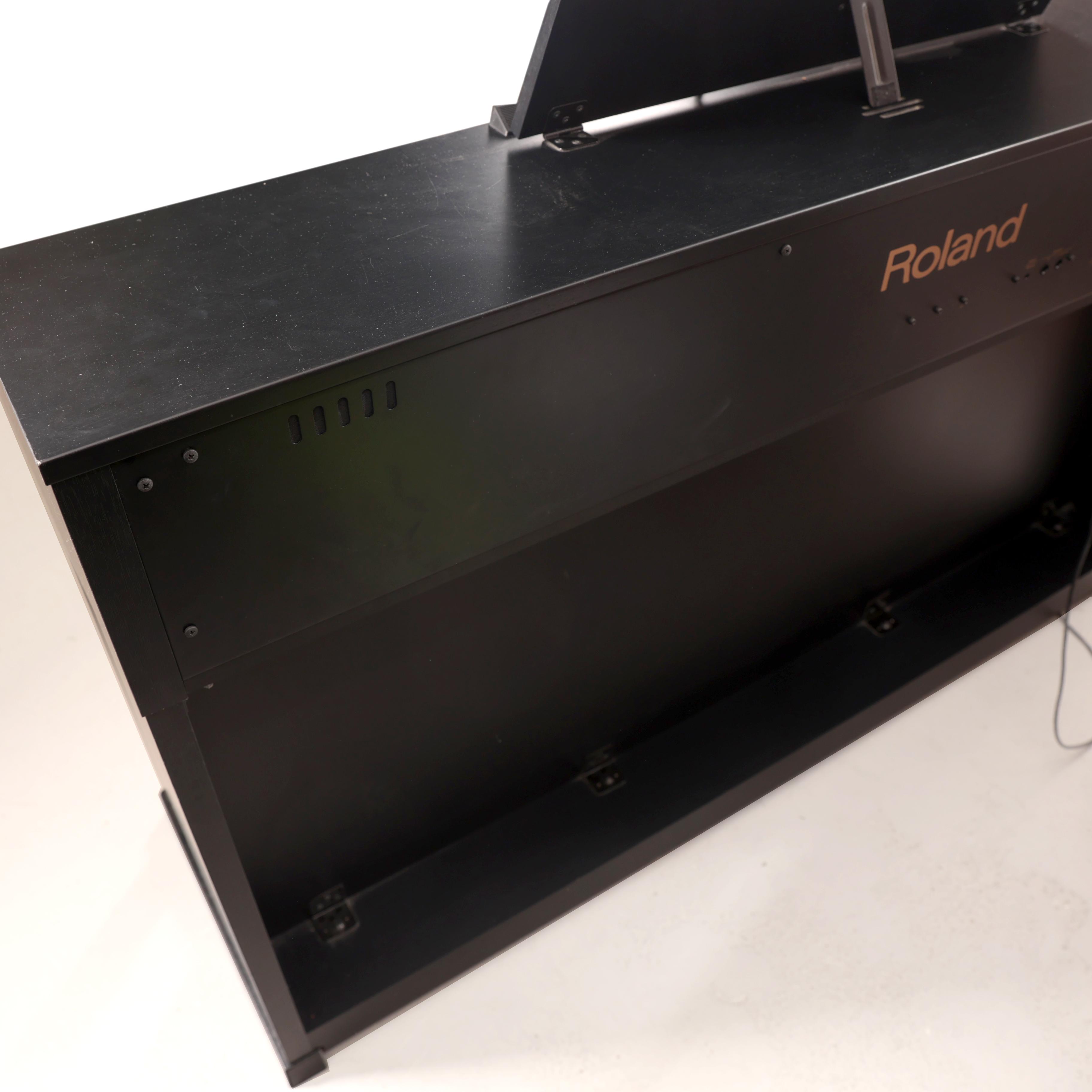 B Stock : Ex Demo - Roland HP504 CB Home Digital Piano in Contemporary Black - B-PLANHP504-0001 (9).jpg